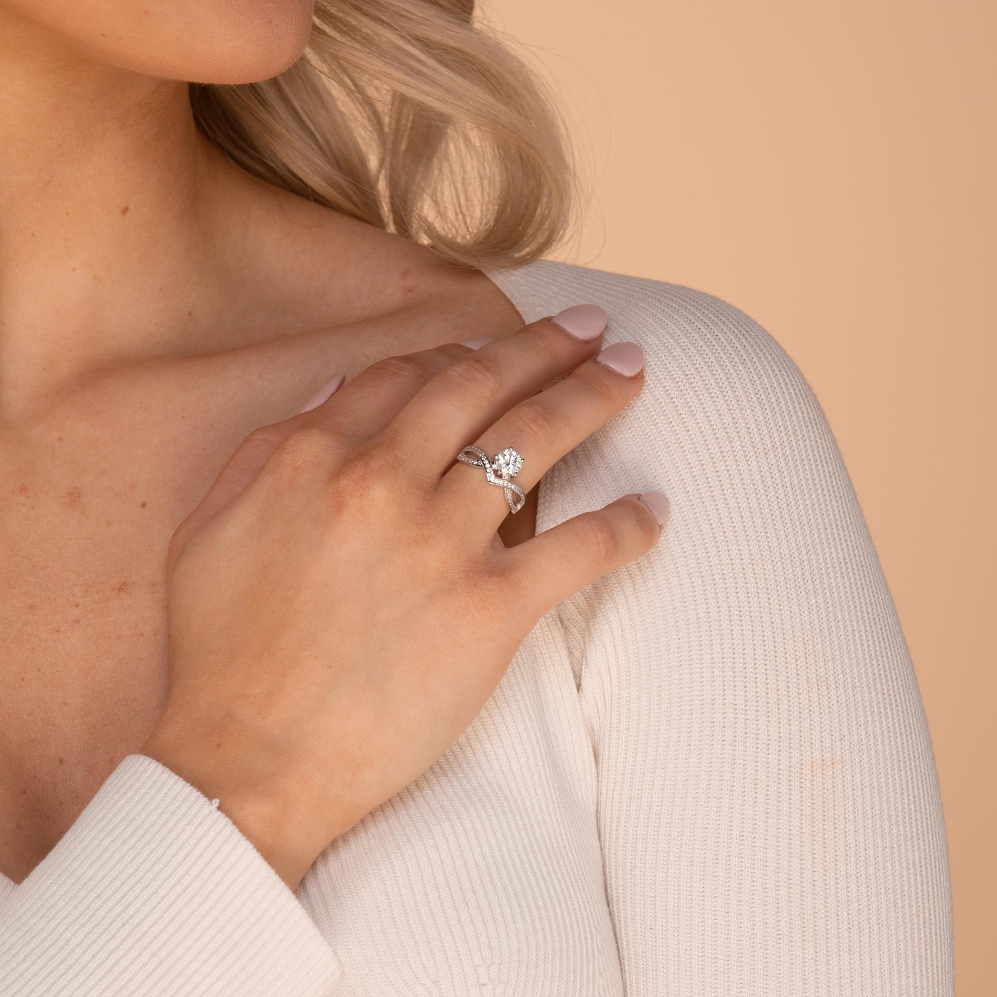 1 ct The Luna Moissanite Diamond Engagement Ring - Camile & Stone