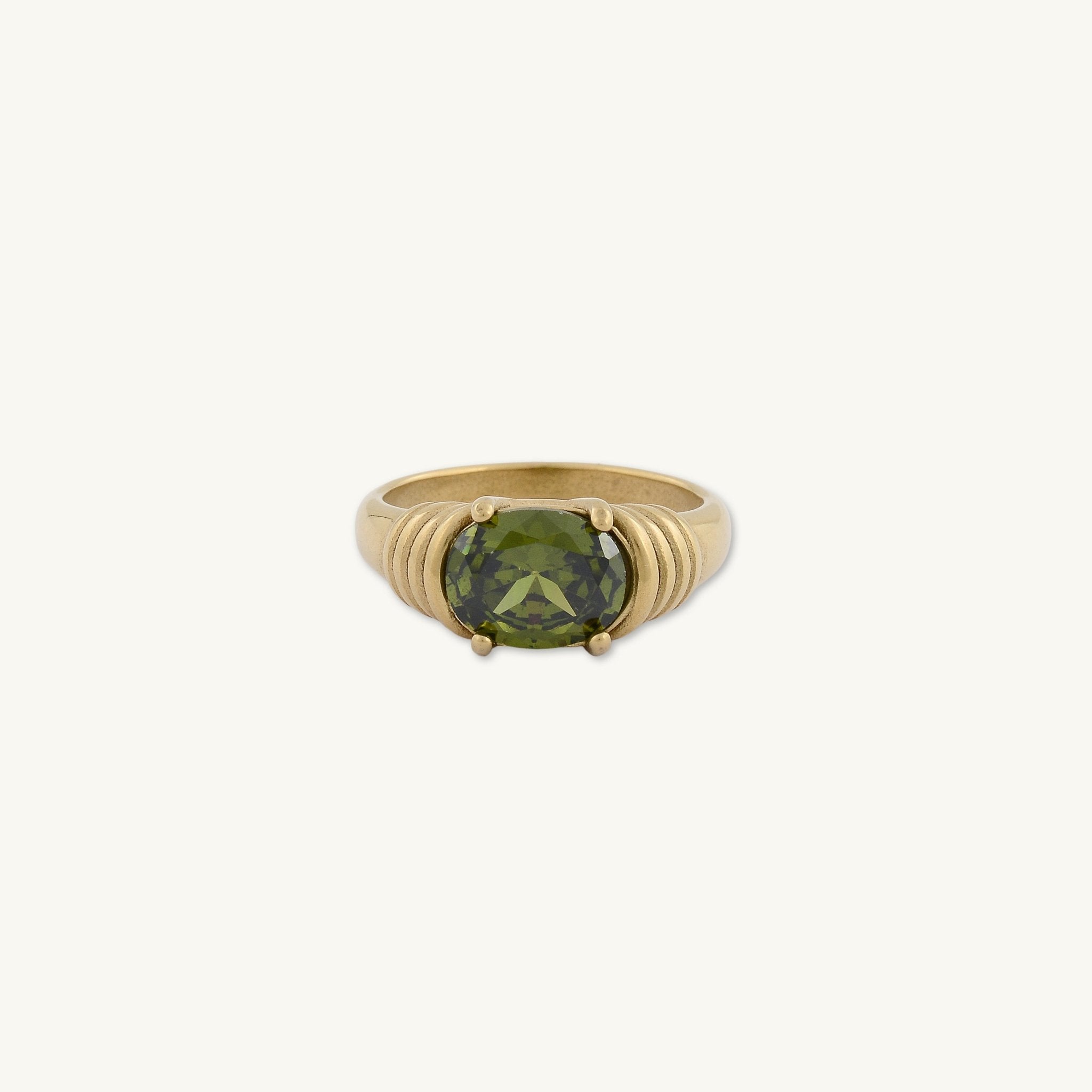 Bentley Oval Peridot Statement Ring - Camile & Stone