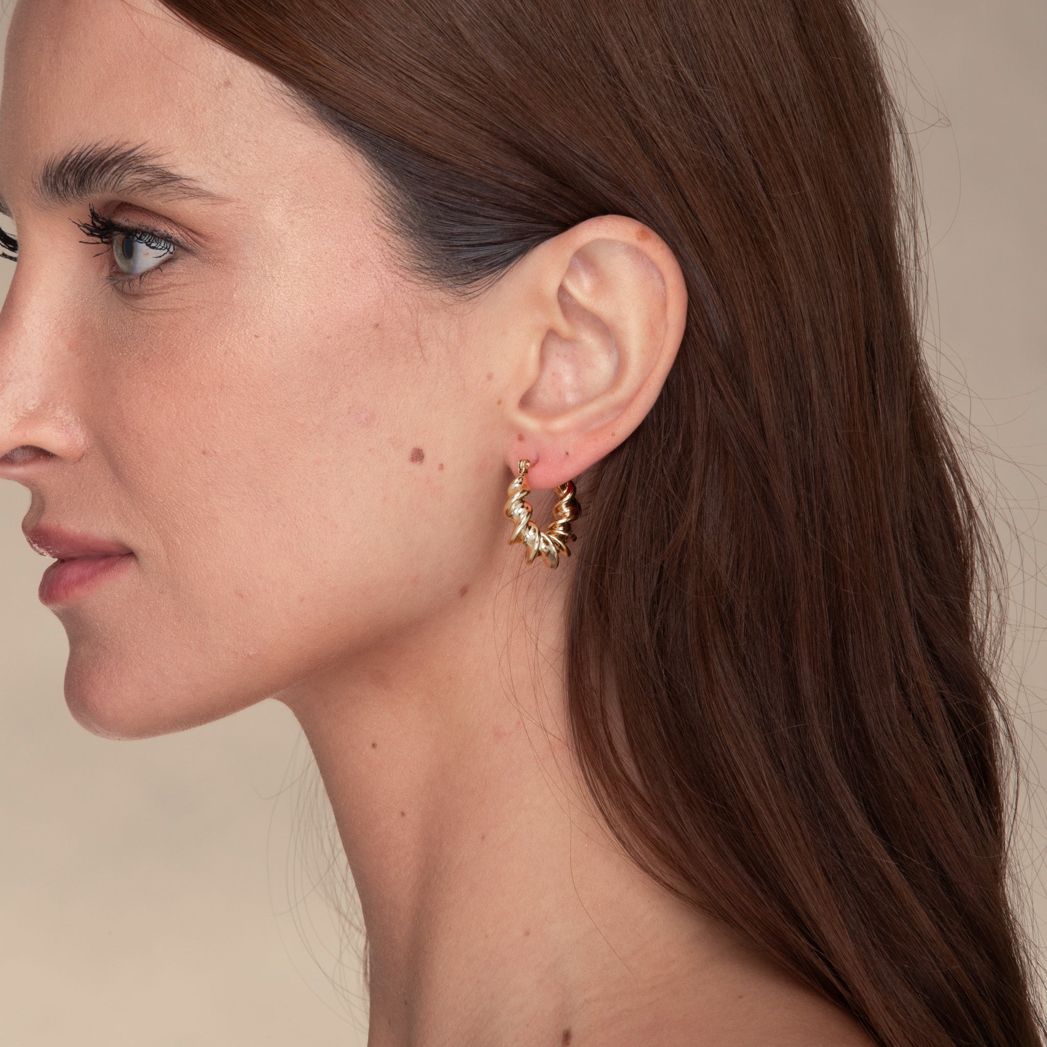 Camilla Twist Hoop Earrings - Camile & Stone