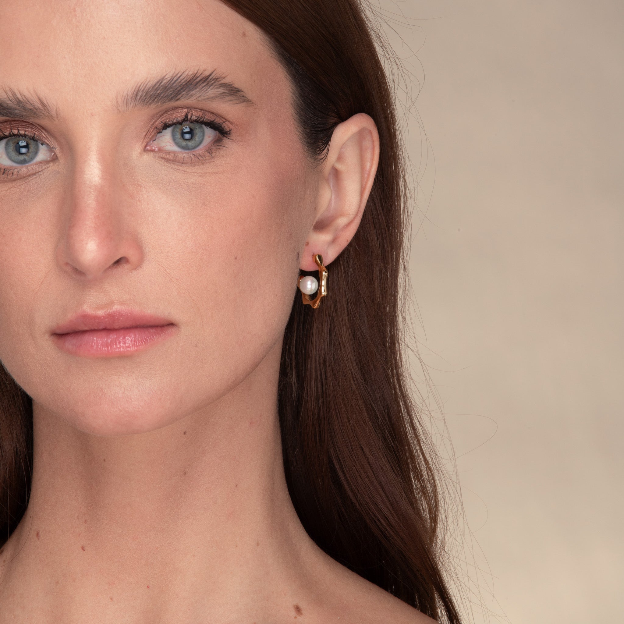 Cecily Pearl Hoop Earrings - Camile & Stone