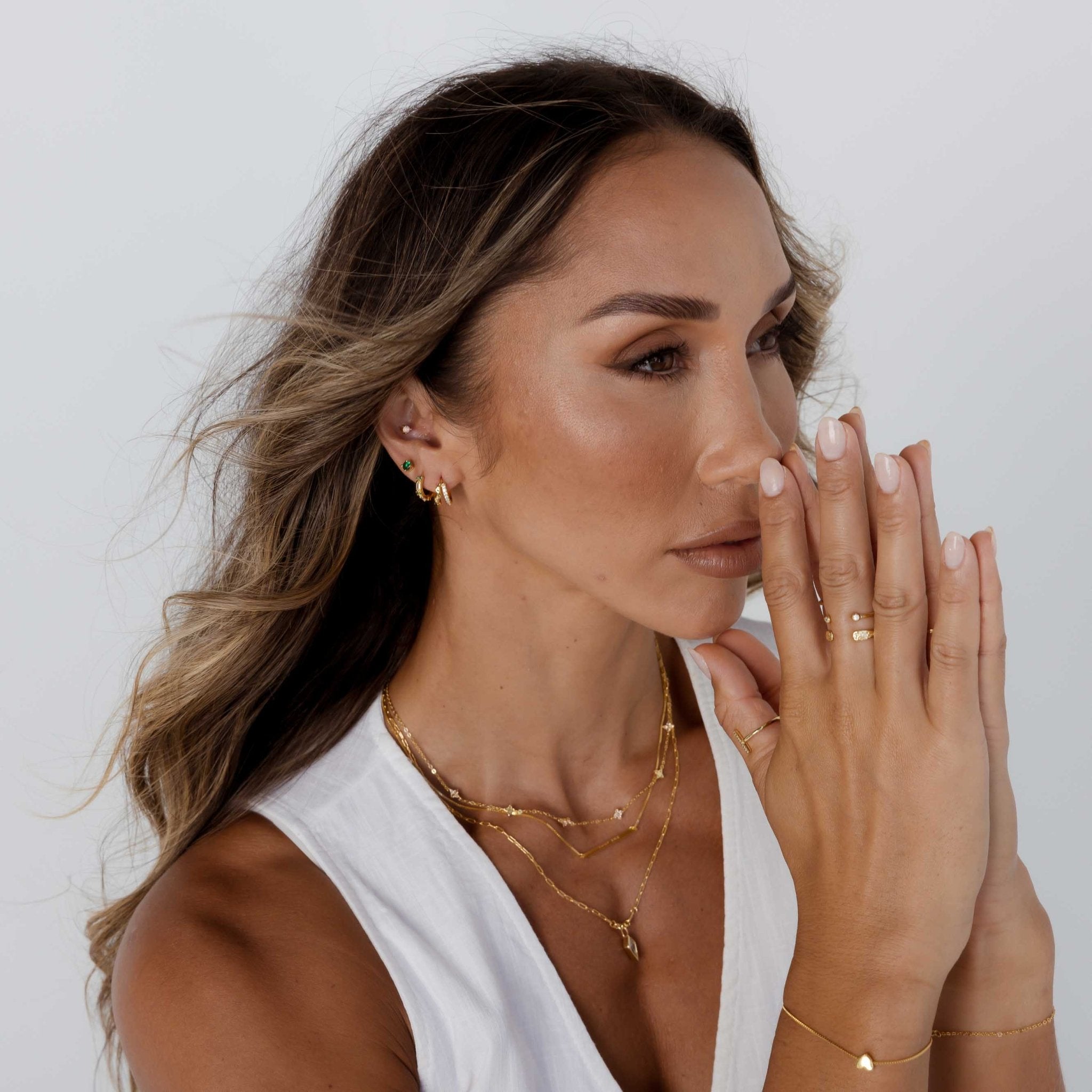 Classic Birthstone Earrings May - Camile & Stone