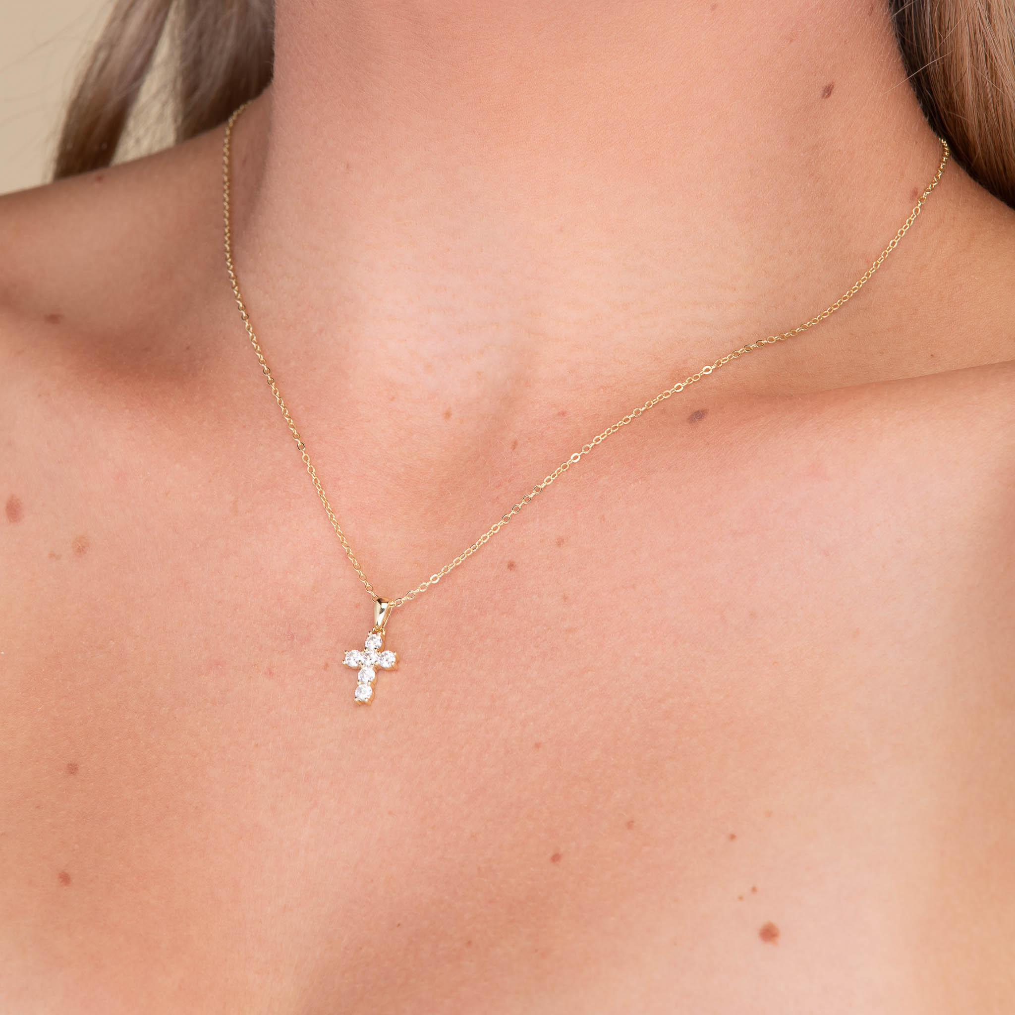 Classic Cross Pendant Moissanite Necklace - Camile & Stone