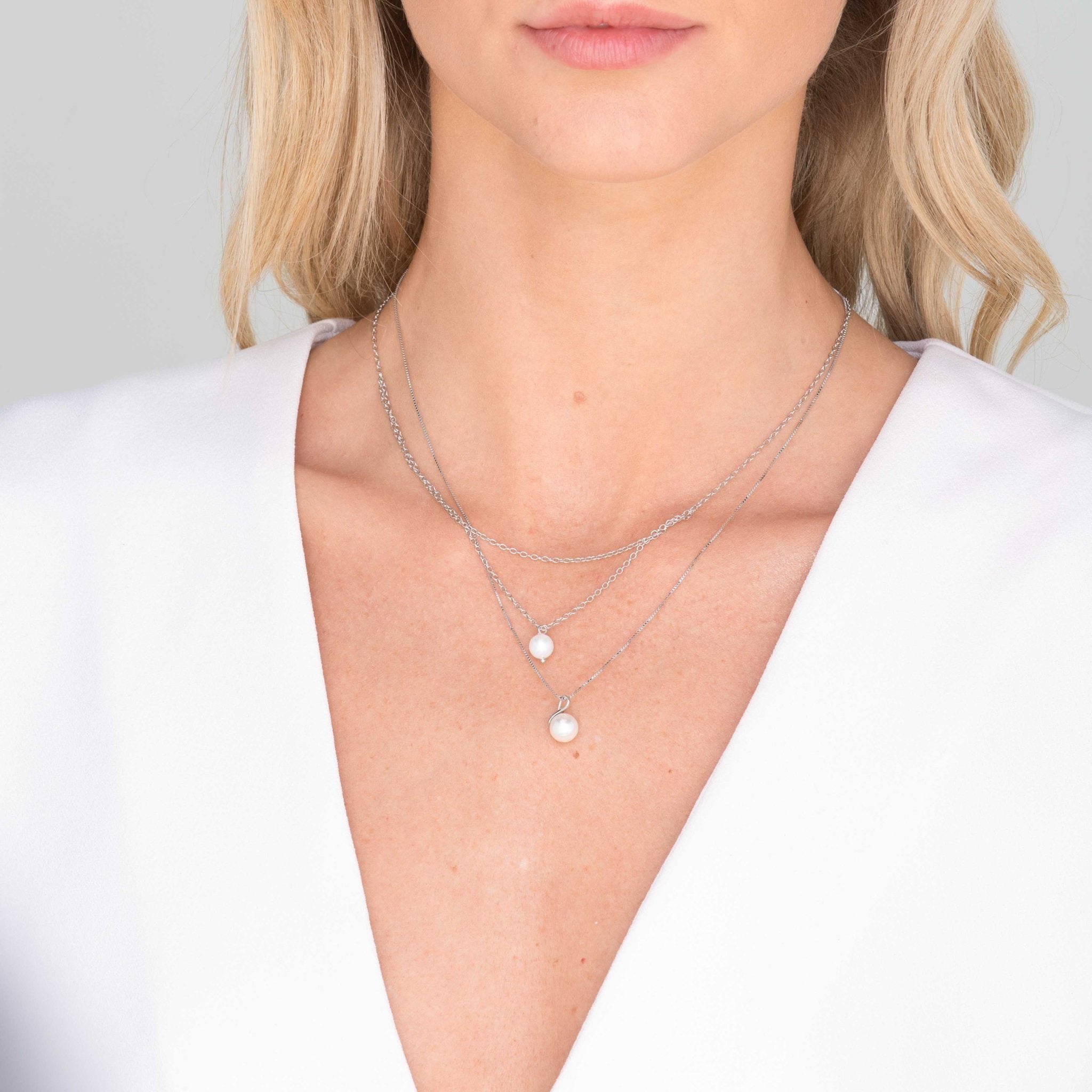 Classic Freshwater Pearl Drop Necklace - Camile & Stone