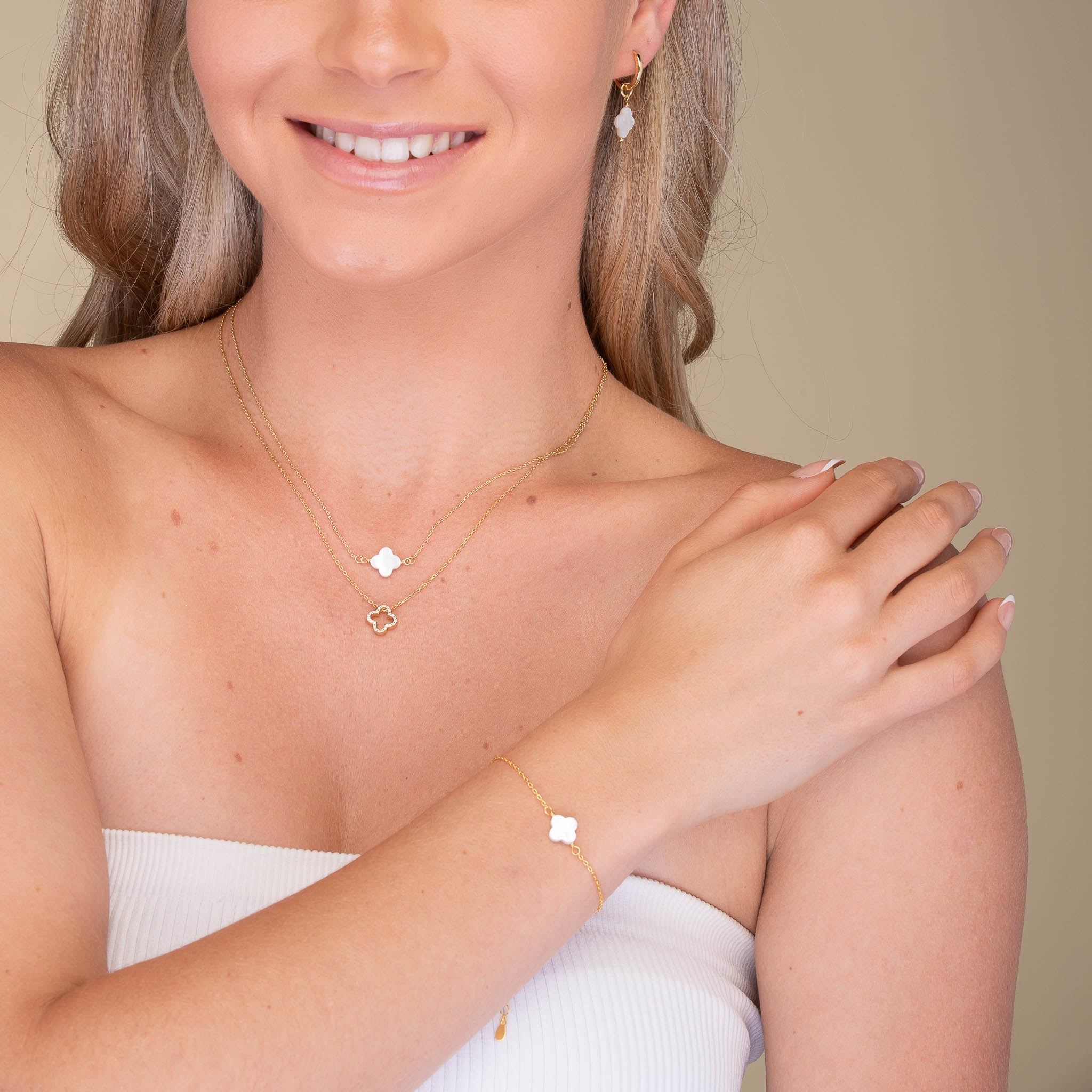 Clover MOP Huggie Hoop Earrings - Camile & Stone