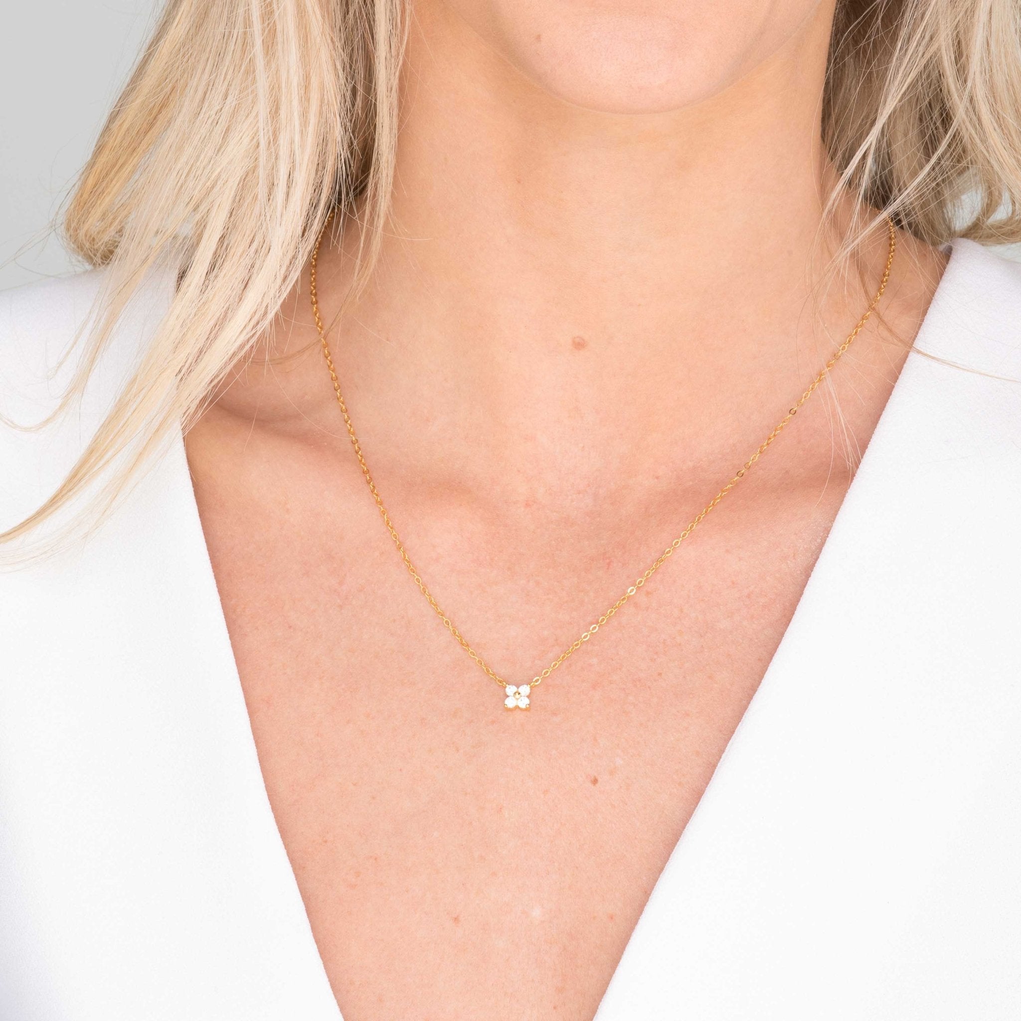 Clover Sapphire Chain Necklace - Camile & Stone