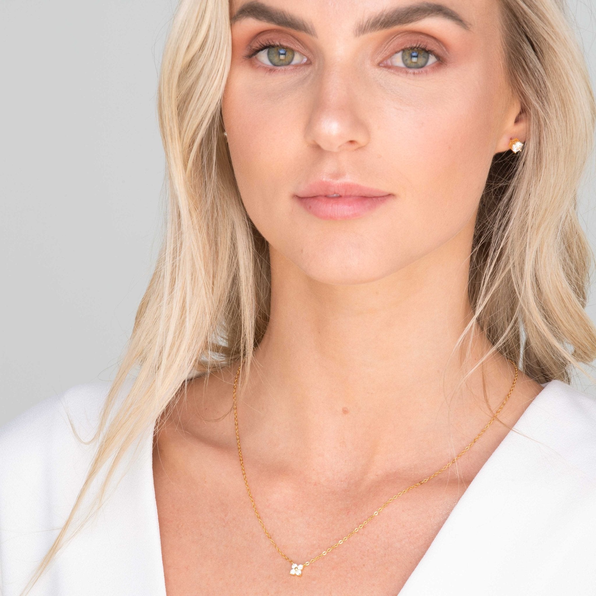 Clover Sapphire Chain Necklace - Camile & Stone