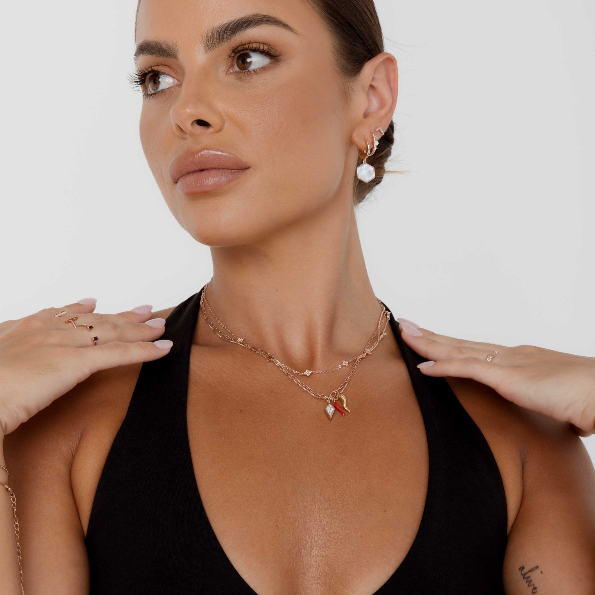 Clover Station Sapphire Necklace - Camile & Stone