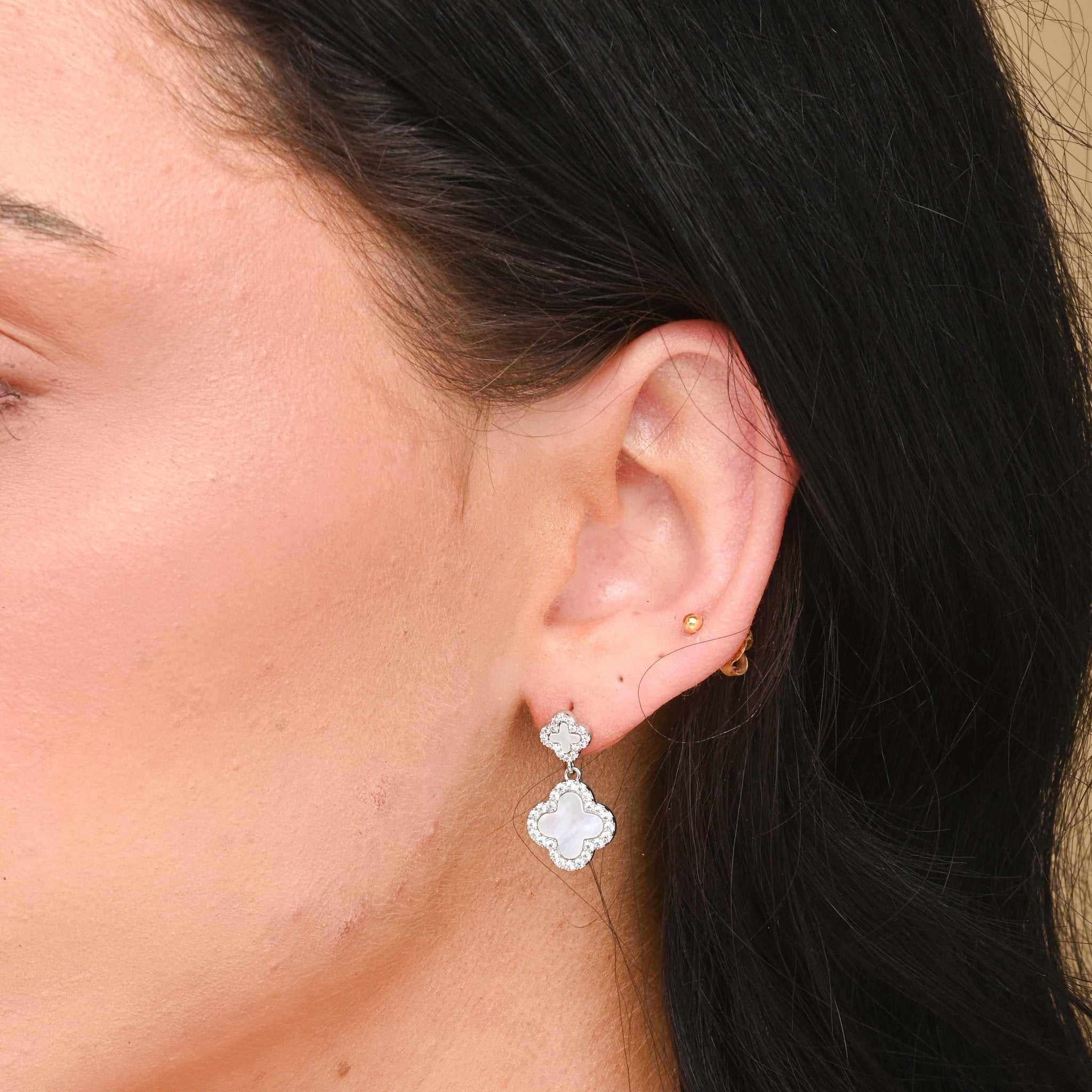 Double Clover MOP Stud Earrings - Camile & Stone