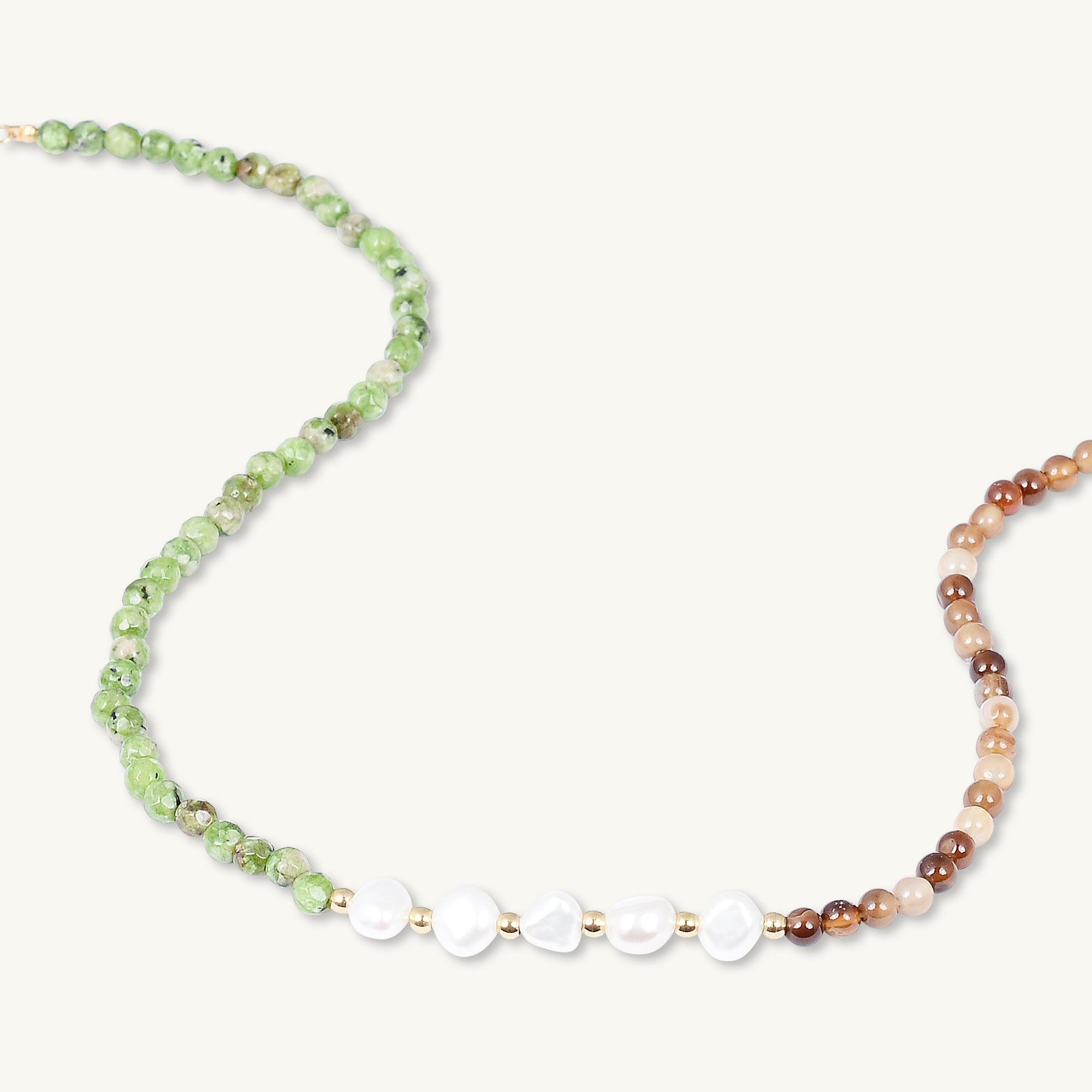 Emerald Stone Pearl Necklace - Camile & Stone