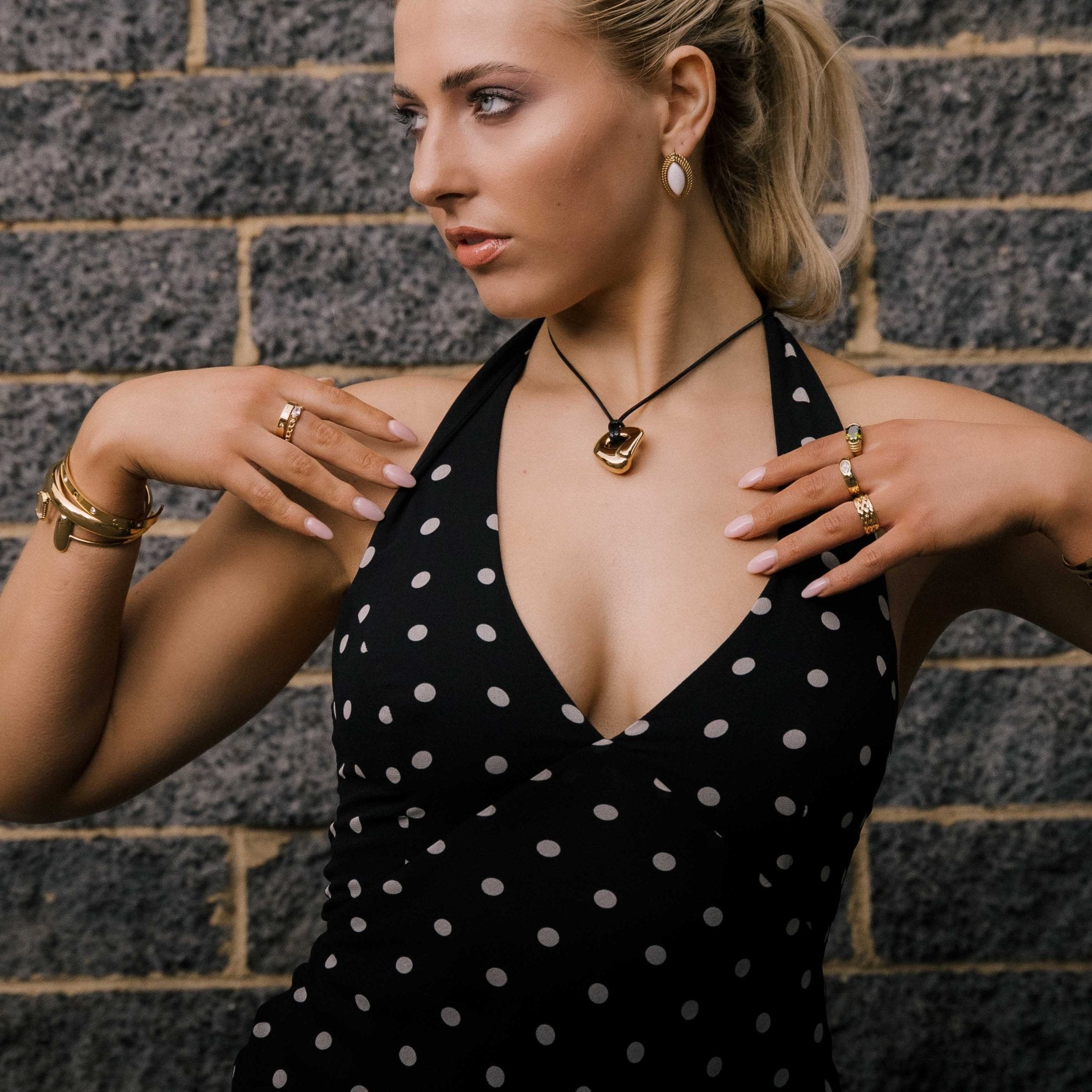 Gia Circle Cord Necklace - Camile & Stone