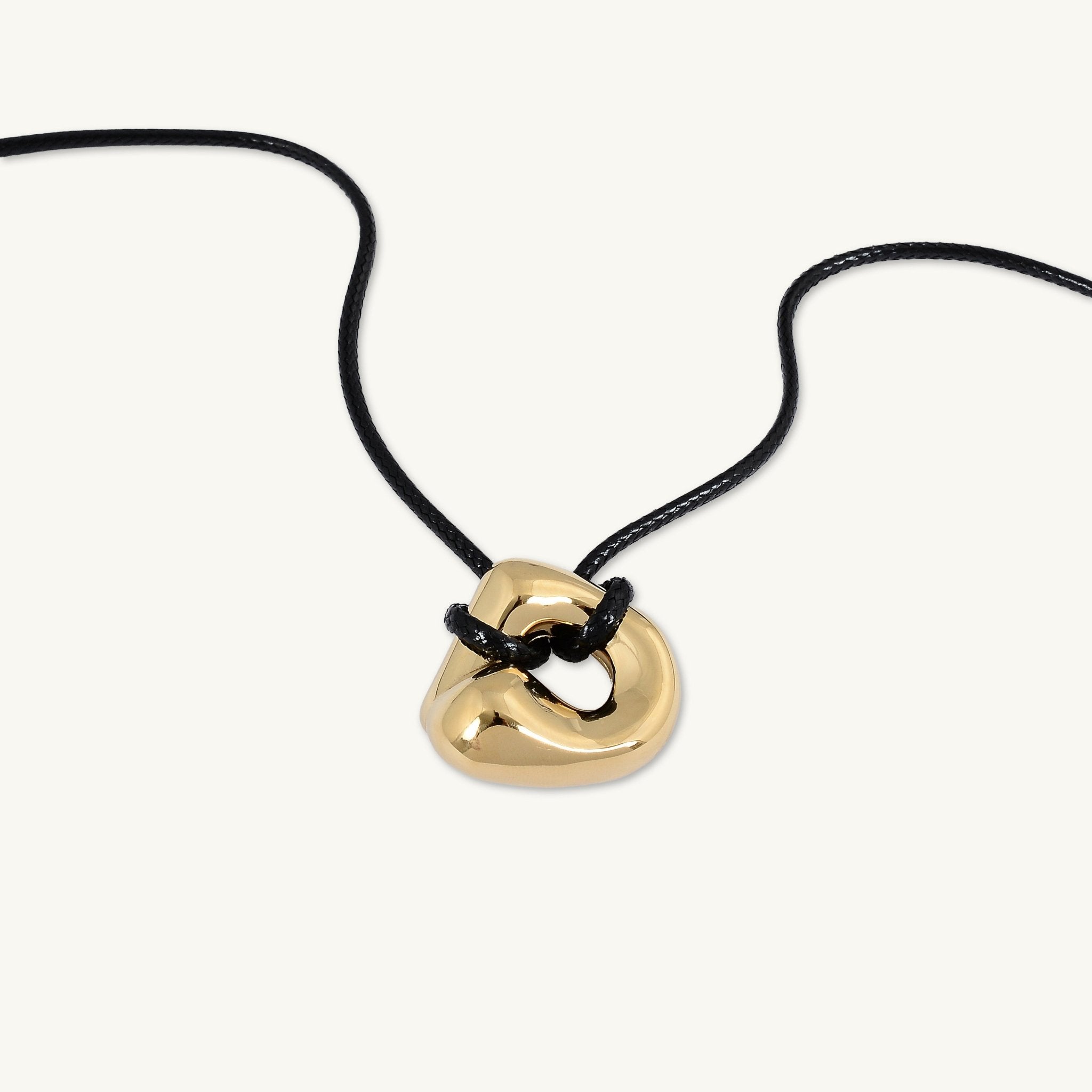 Gia Circle Cord Necklace - Camile & Stone
