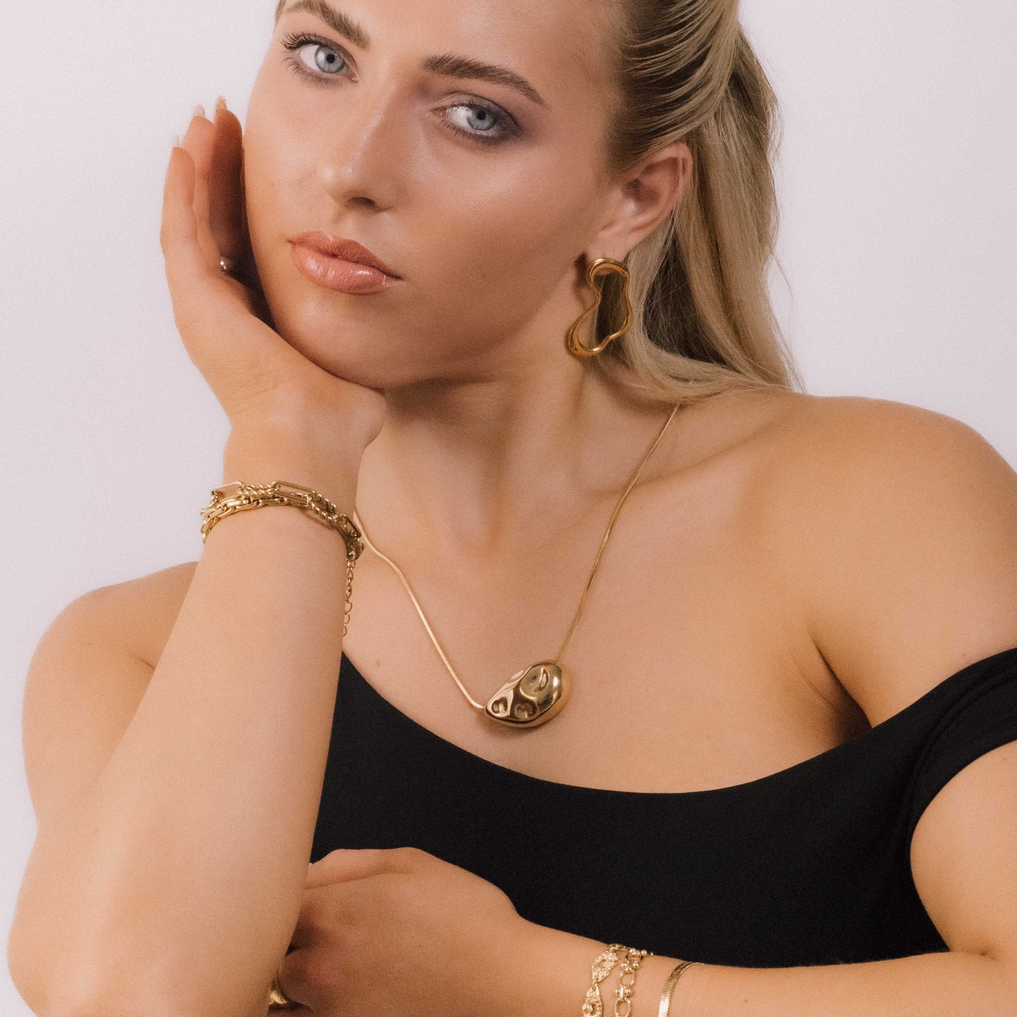 Hailey Molten Pebble Snake Necklace - Camile & Stone