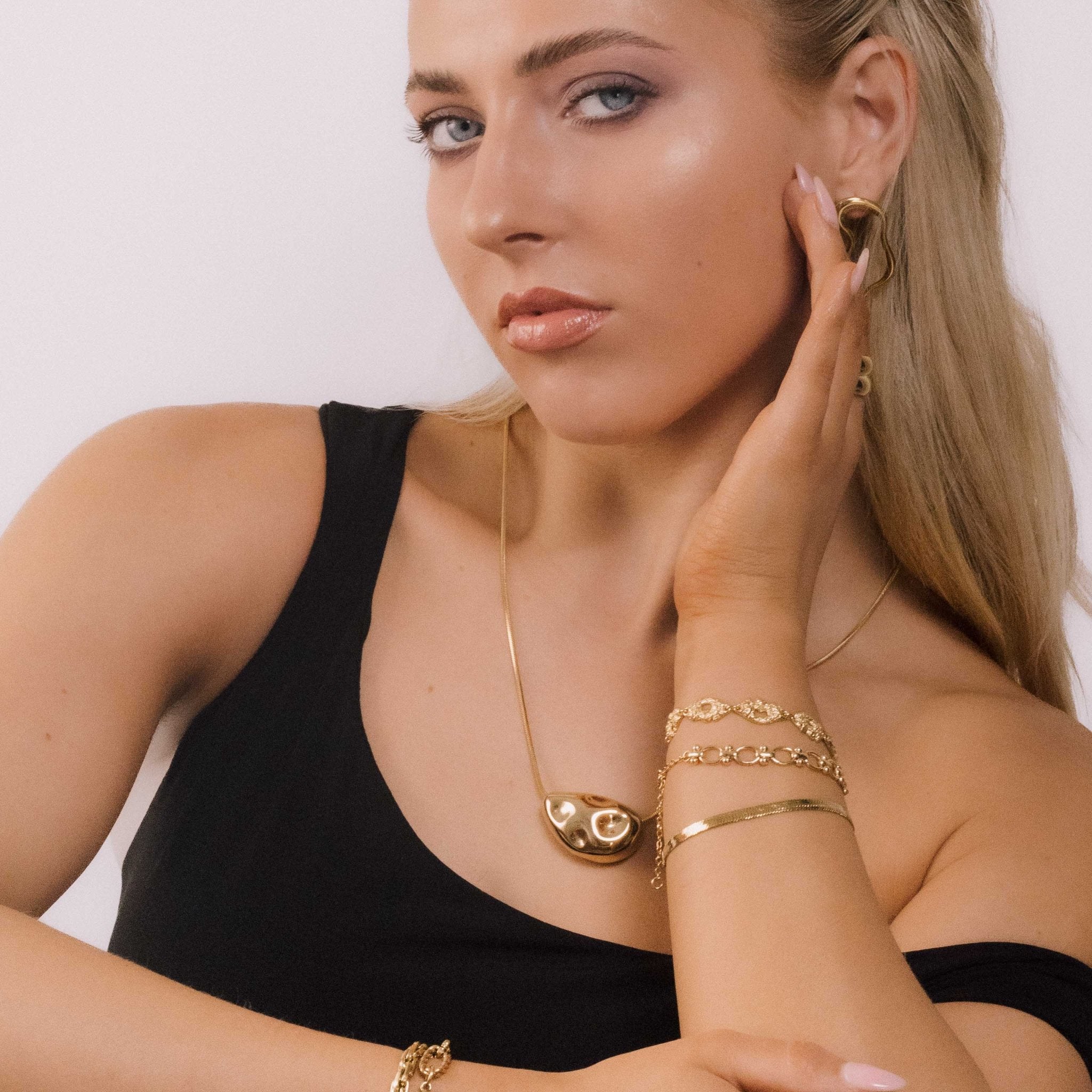 Hailey Molten Pebble Snake Necklace - Camile & Stone