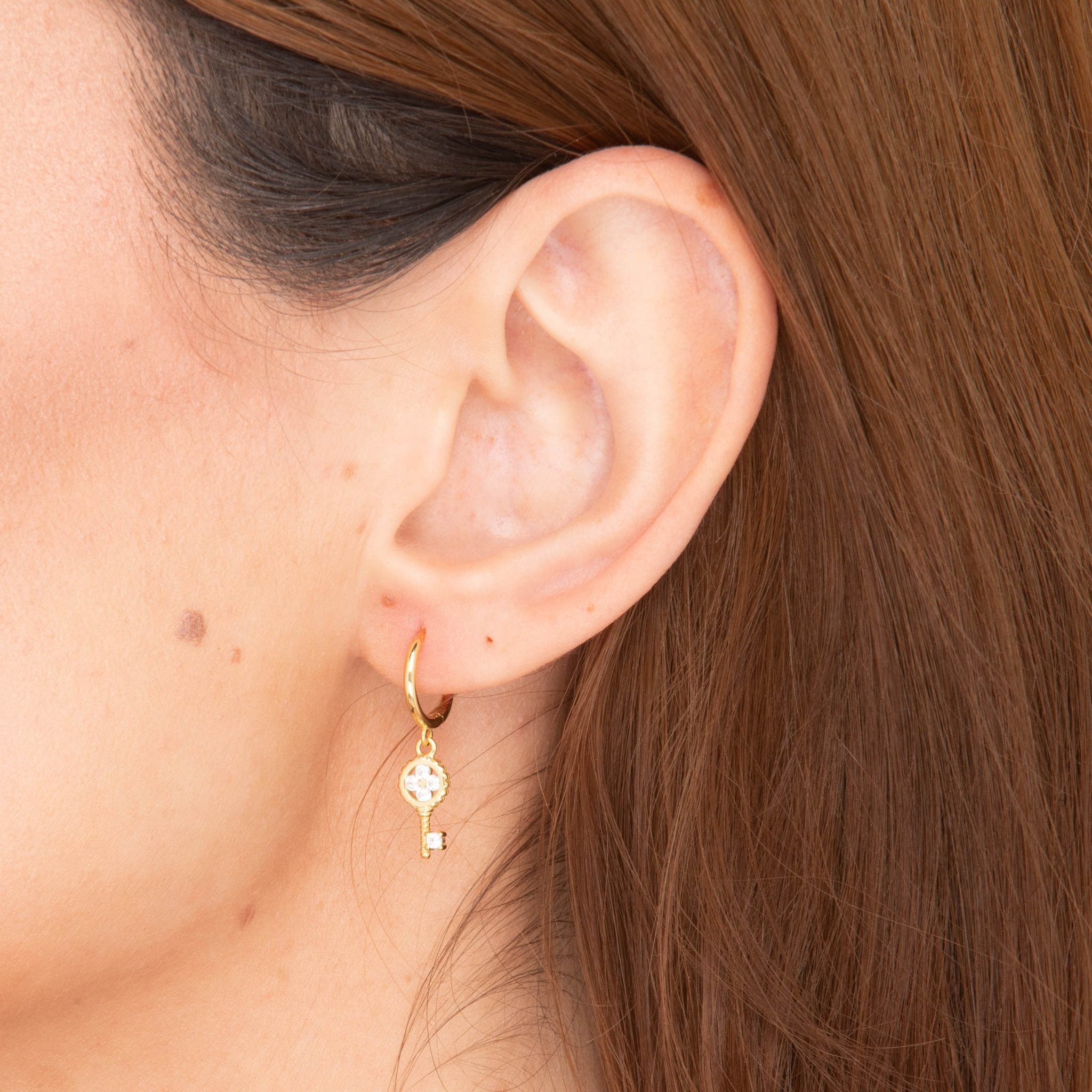 Key Clover Hoop Huggie Earrings - Camile & Stone