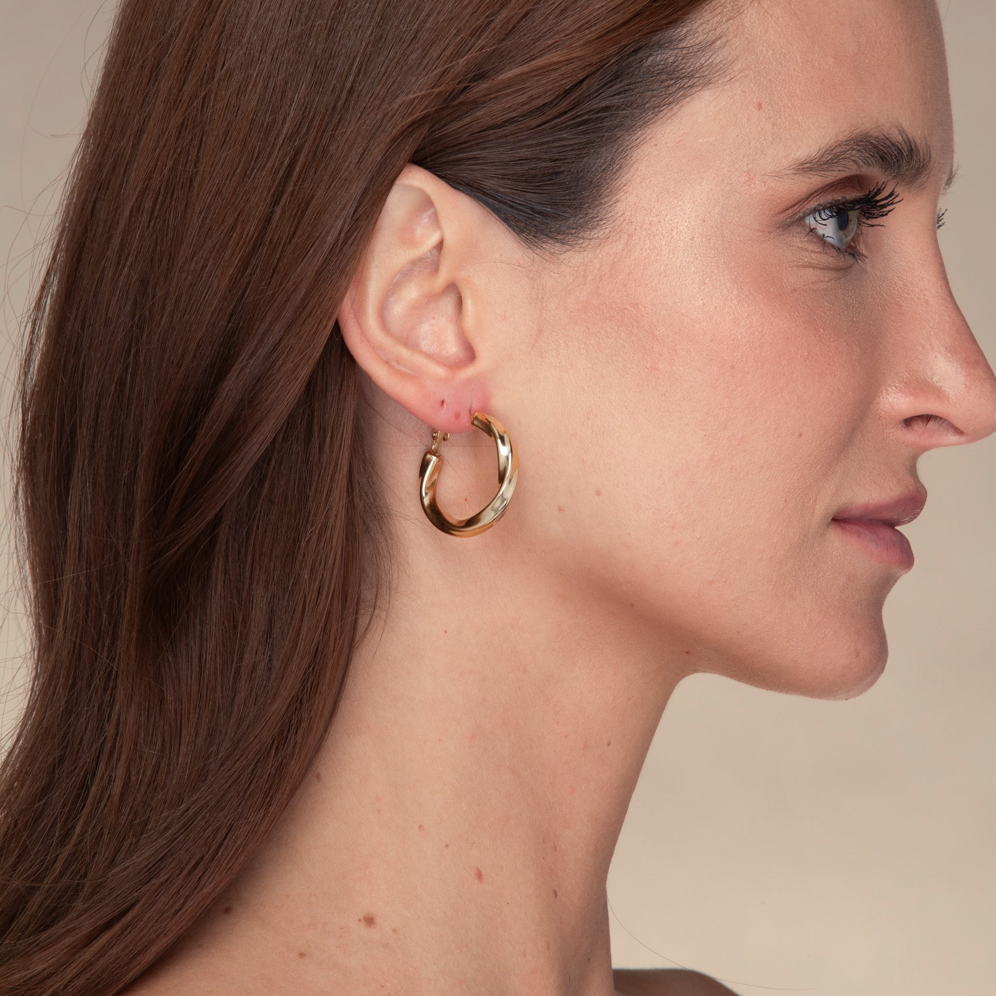 Kinsley Hoop Earrings - Camile & Stone