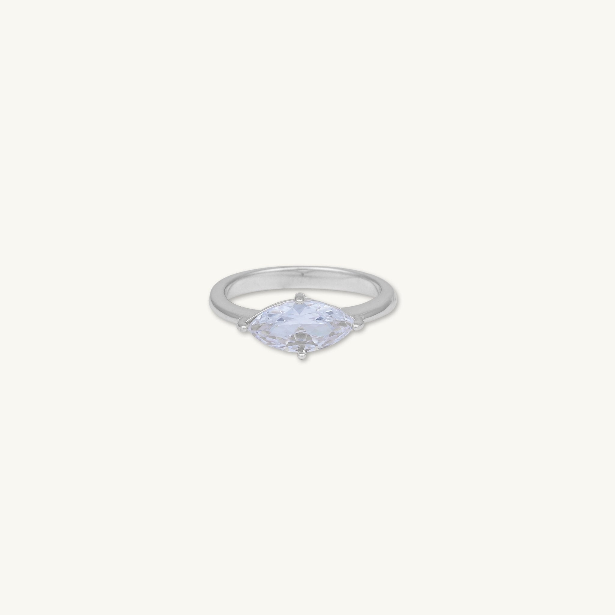 Marquise Eye Sapphire Ring - Camile & Stone