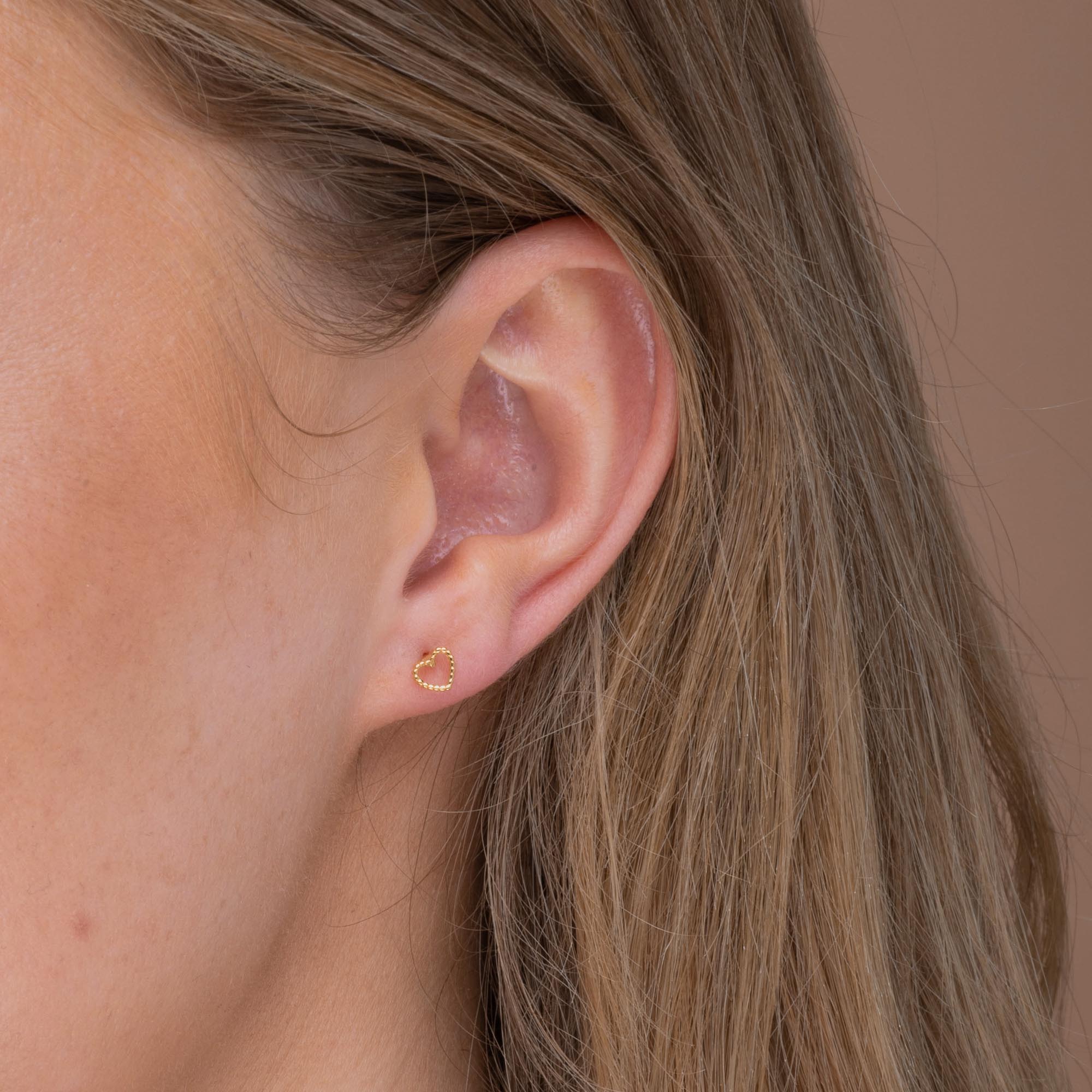 Mini Heart Stud Earrings - Camile & Stone