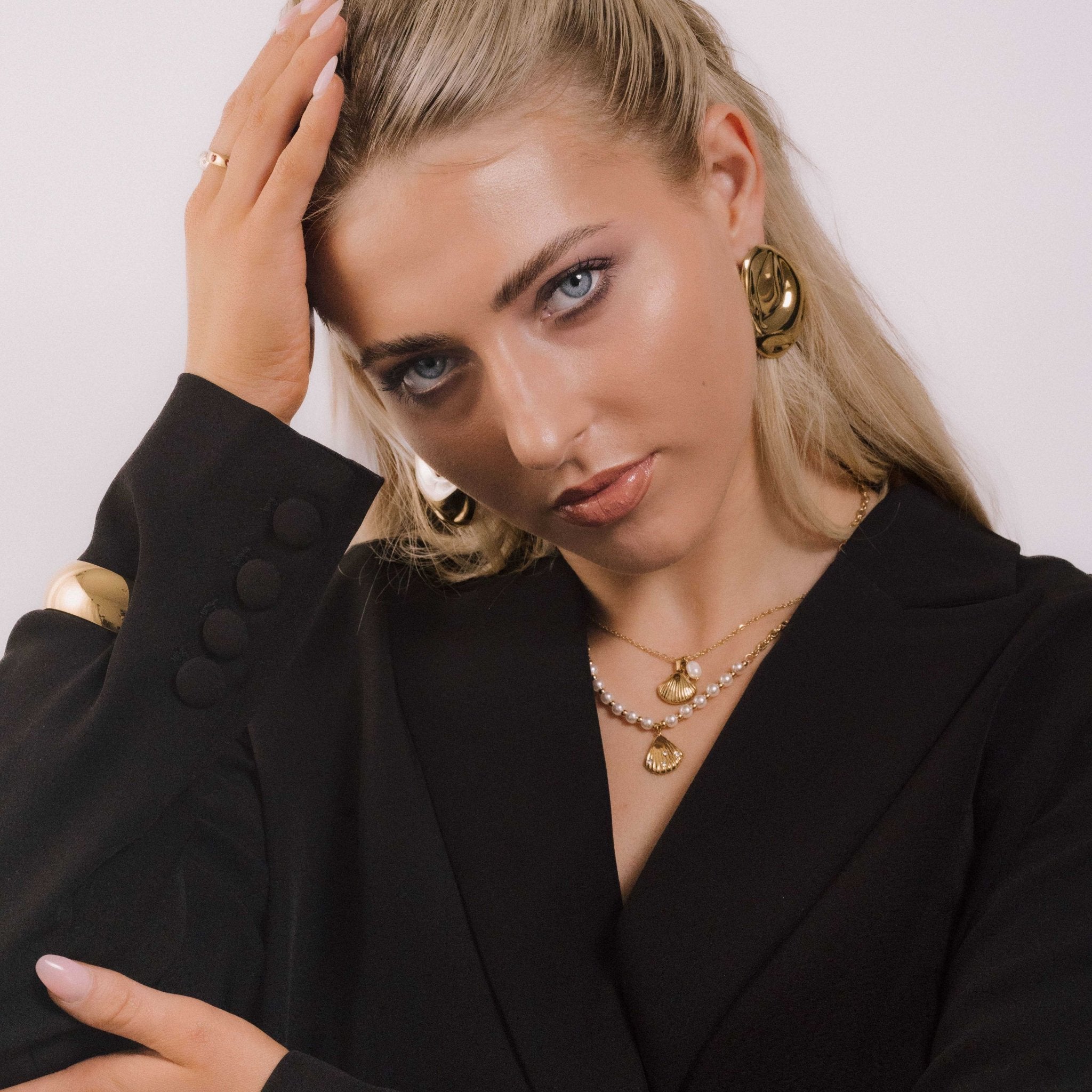 Mira Shell Pearl Necklace - Camile & Stone