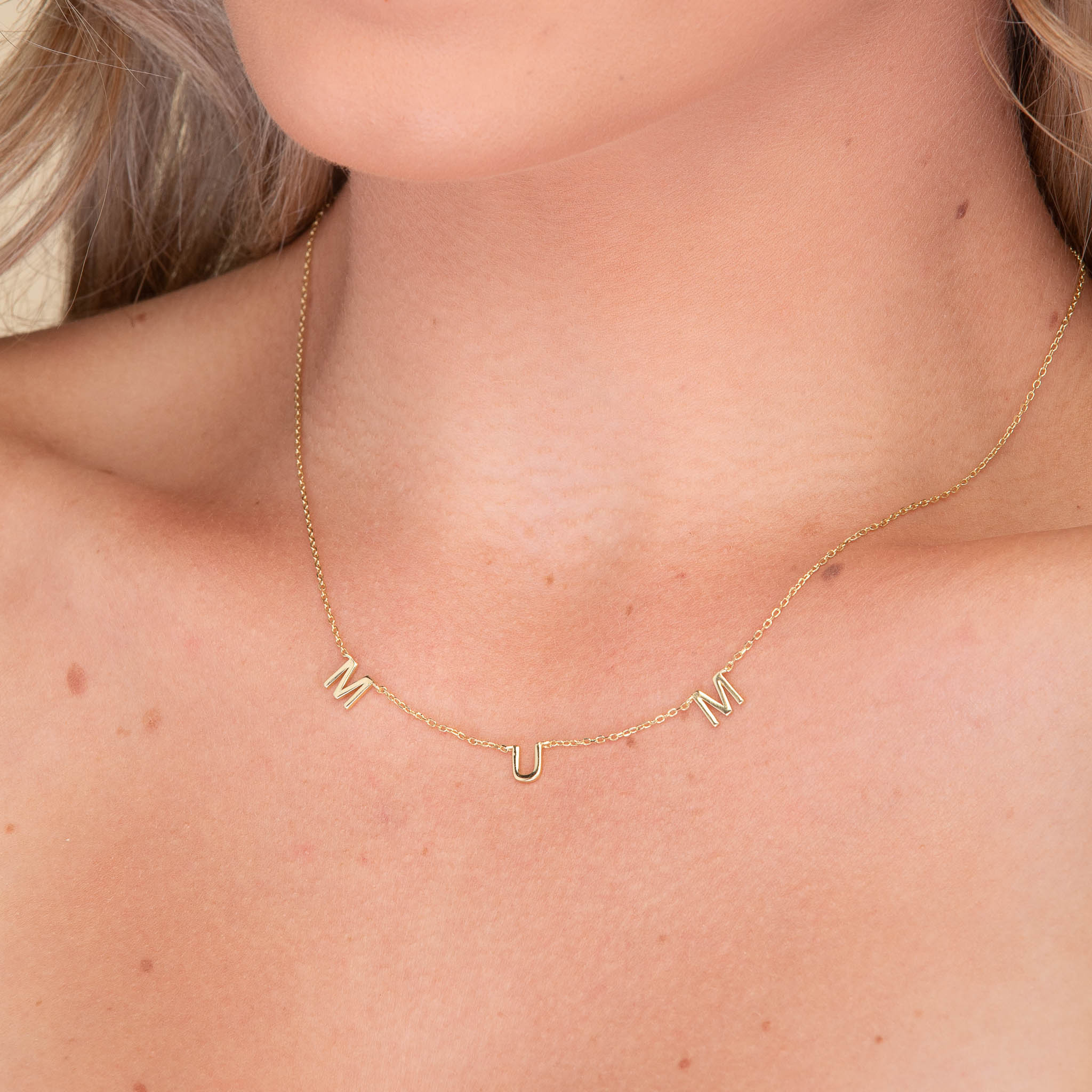MUM Letter Initial Necklace - Camile & Stone