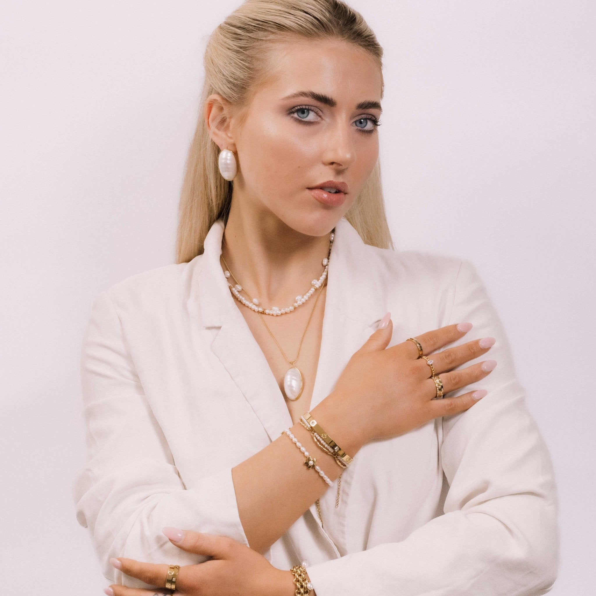 Nara Pearl Chunky Statement Bracelet - Camile & Stone