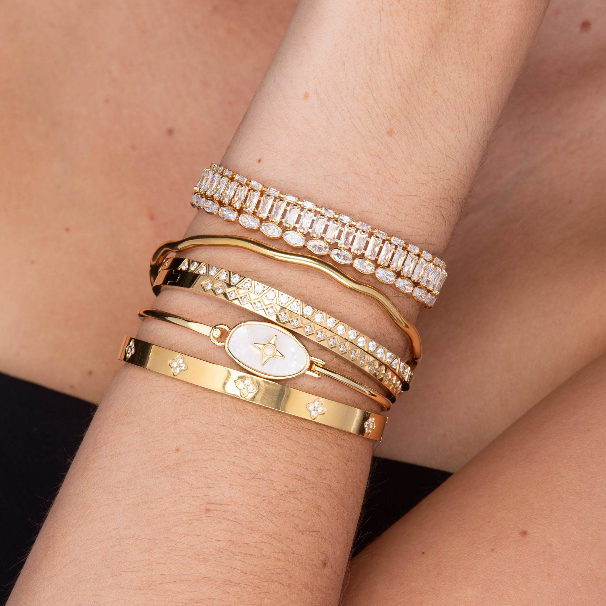 North Star Oval MOP Bangle Bracelet - Camile & Stone