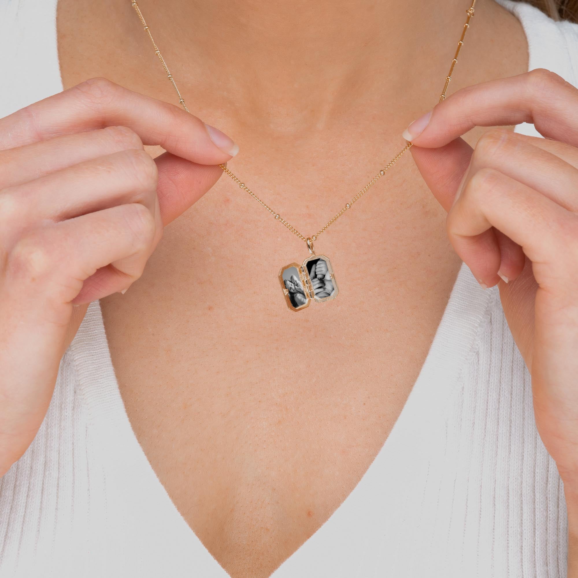 North Star Rectangular Photo Locket Necklace - Camile & Stone