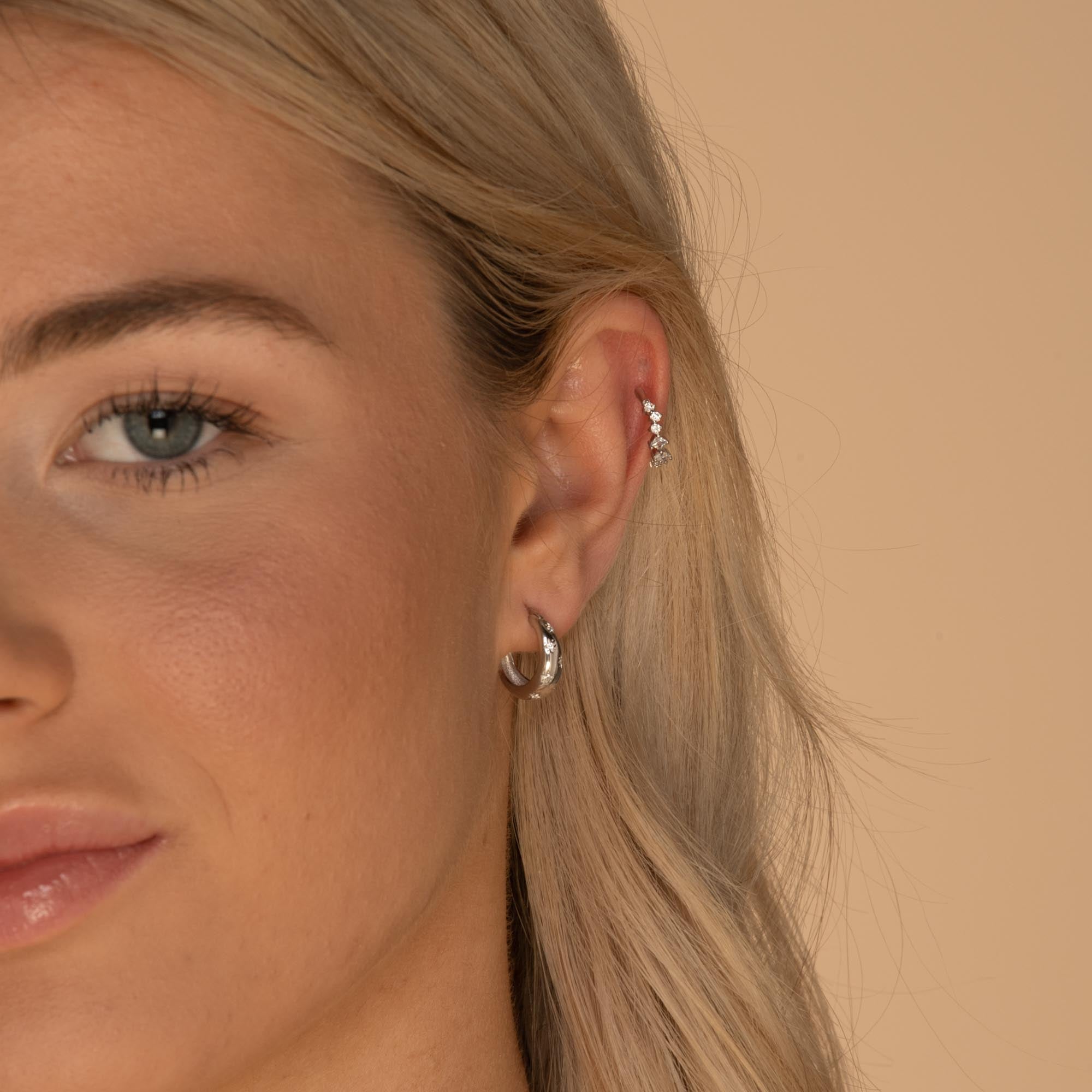 North Star Thick Sapphire Huggie Earrings - Camile & Stone