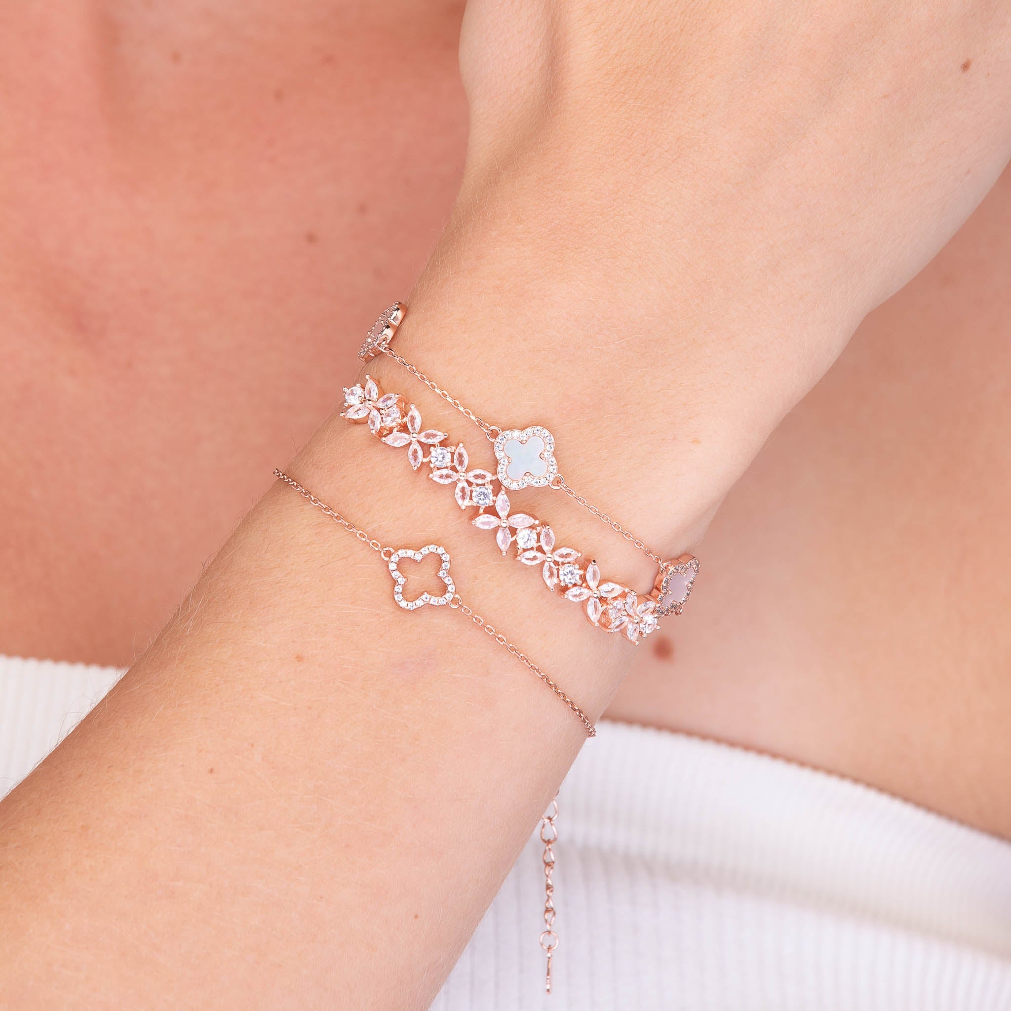 Open Clover Sapphire Bracelet - Camile & Stone