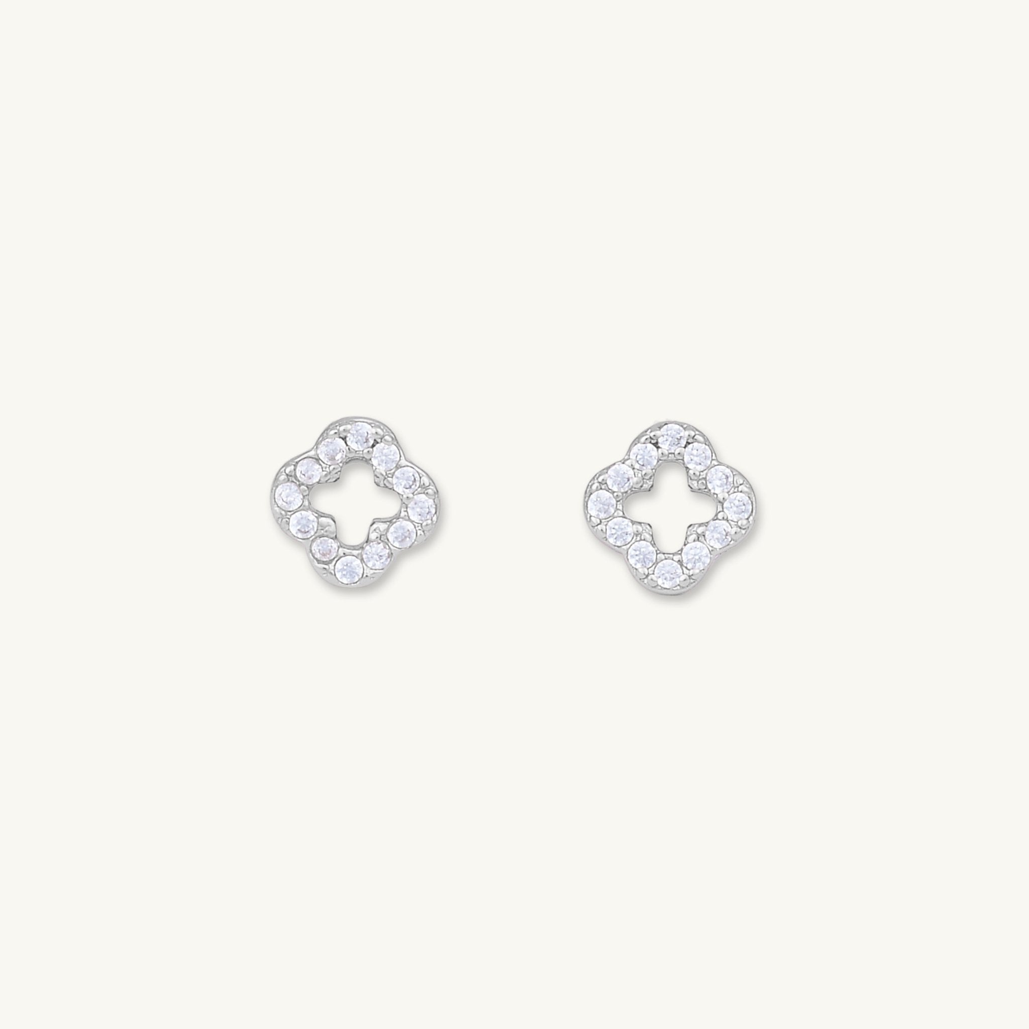 Open Clover Sapphire Stud Earrings - Camile & Stone