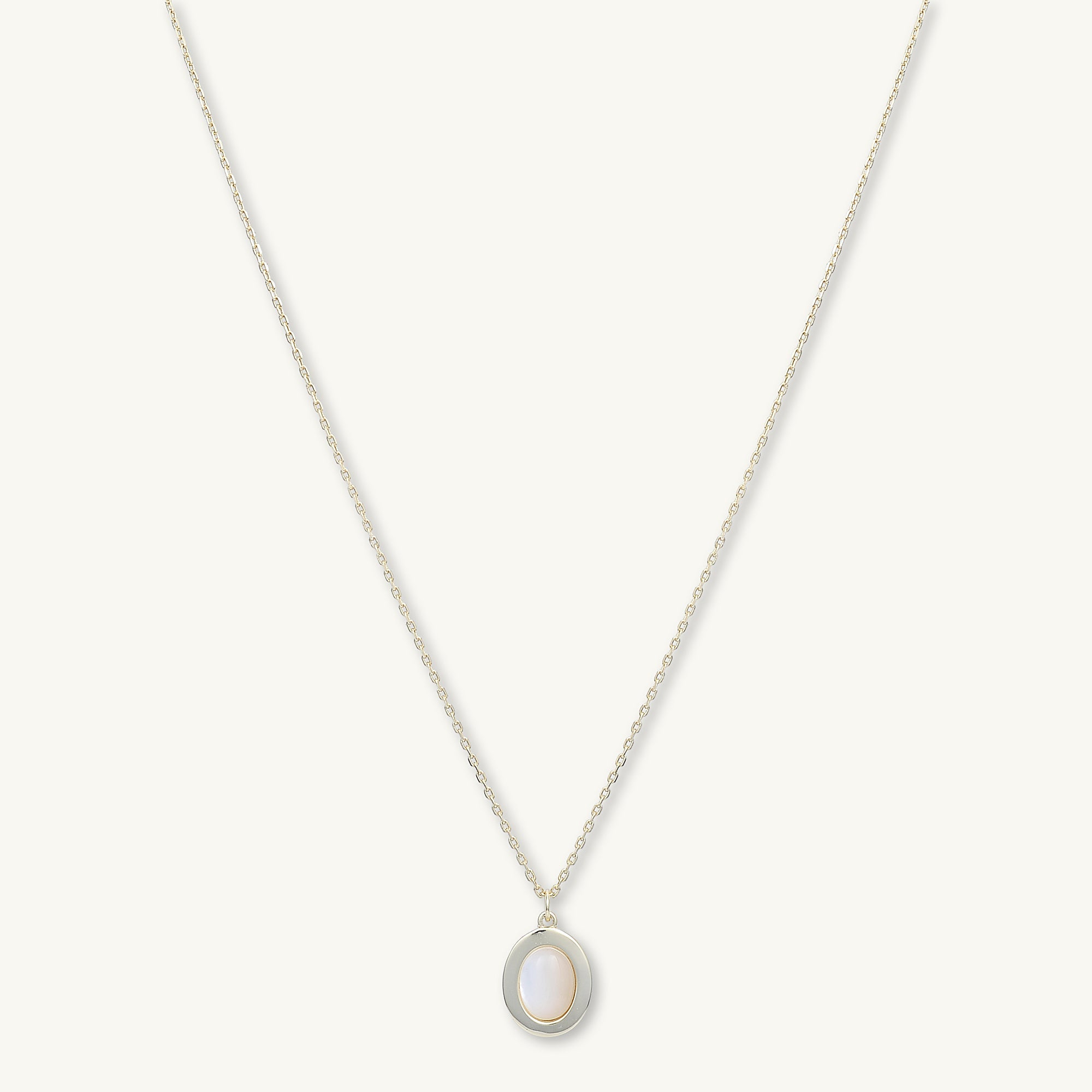 Oval Moonstone Pendant Necklace - Camile & Stone