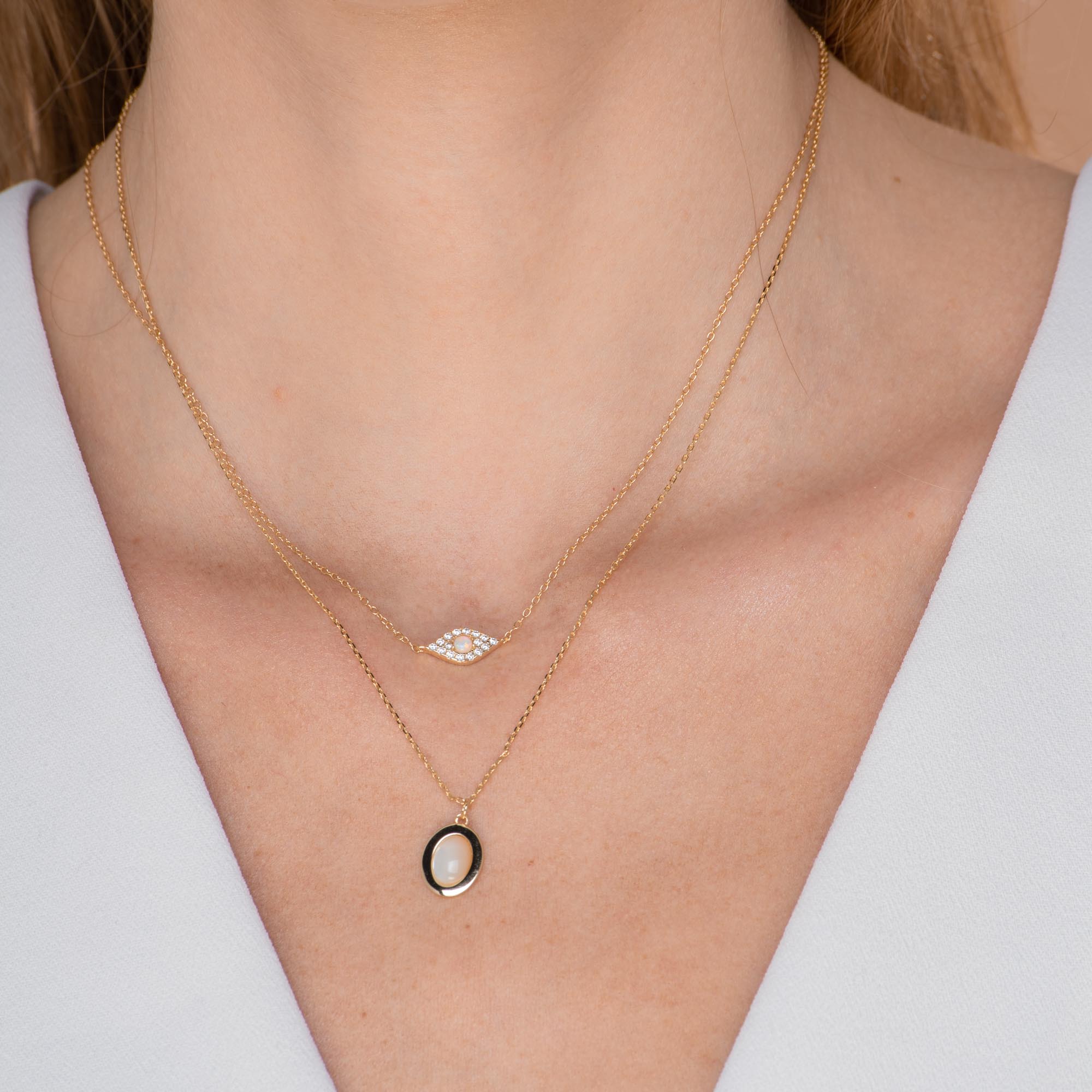 Oval Moonstone Pendant Necklace - Camile & Stone