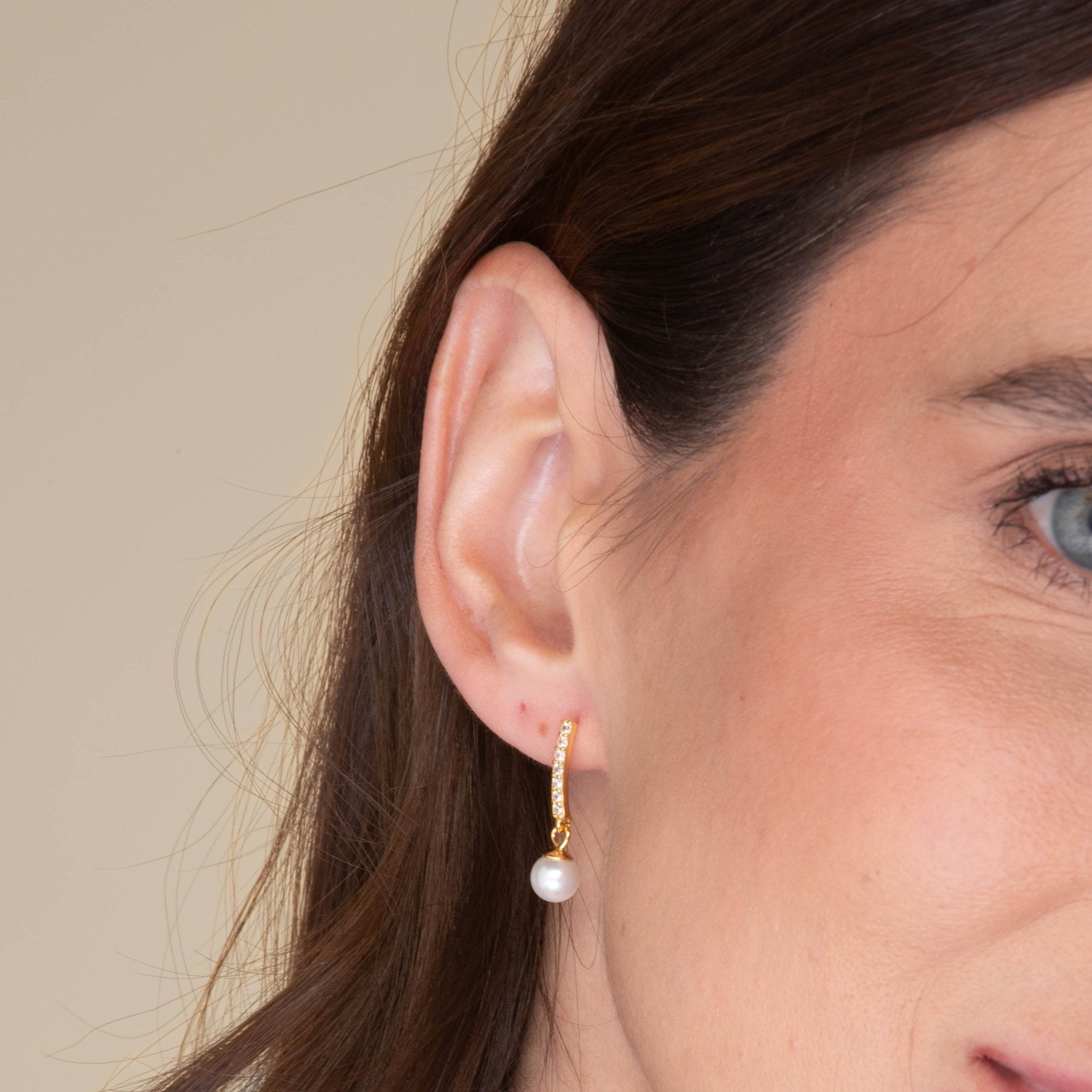 Pearl Linear Sapphire Earrings - Camile & Stone