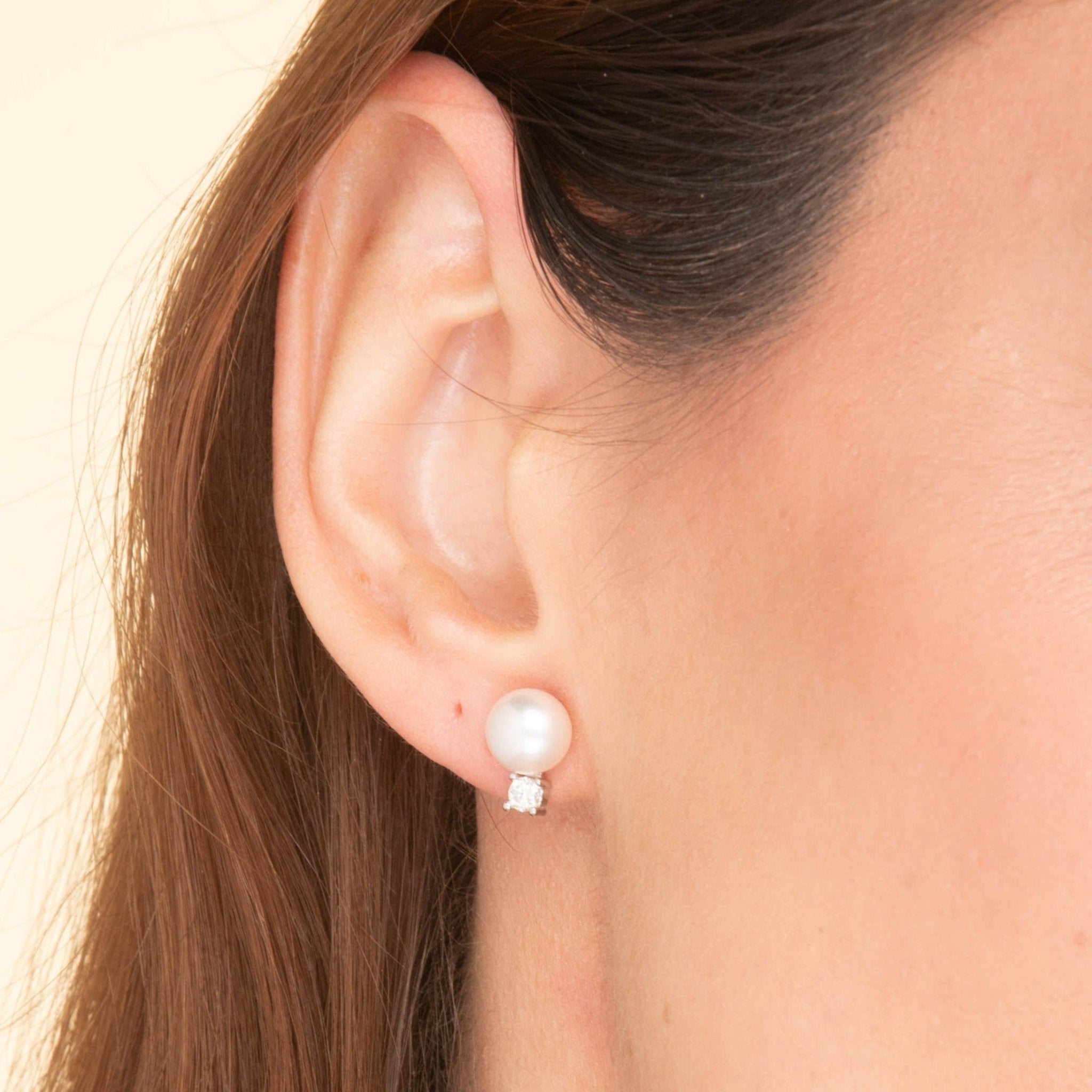 Pearl Moissanite Stud Earrings - Camile & Stone