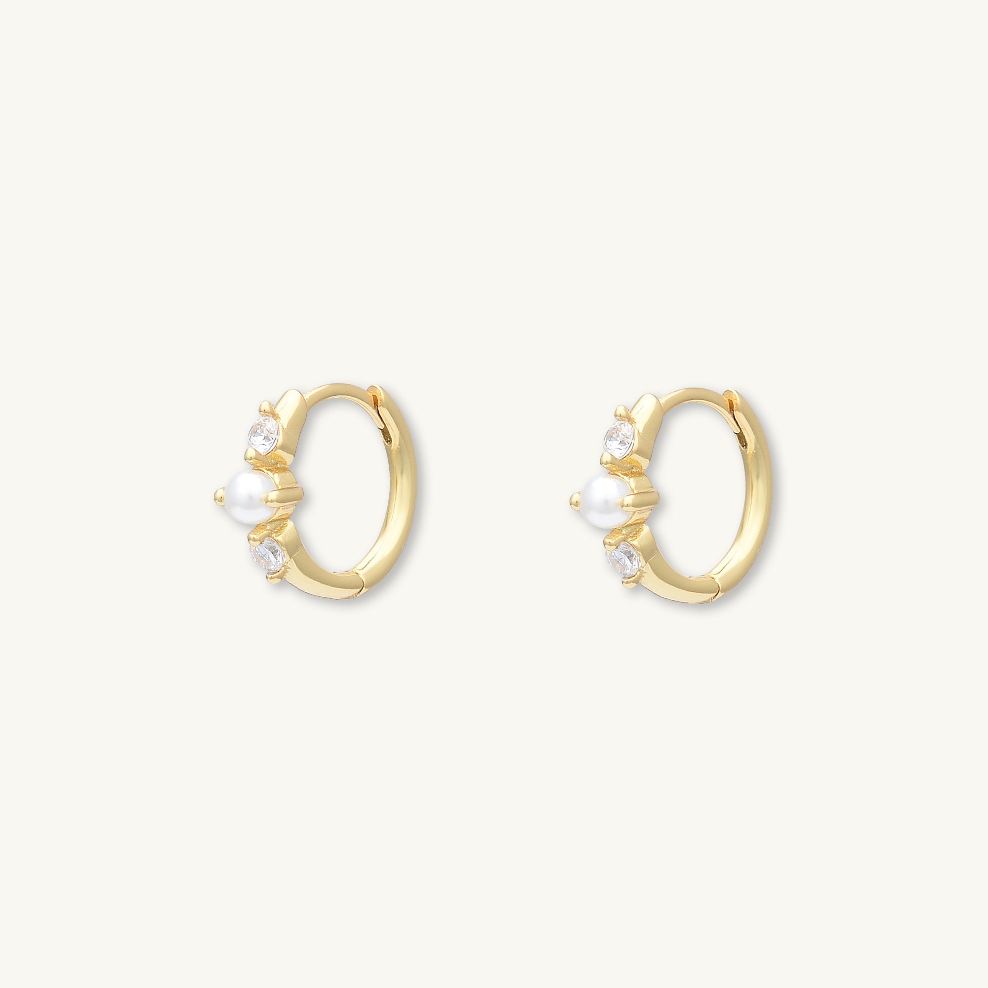 Pearl Sapphire Huggie Earrings - Camile & Stone