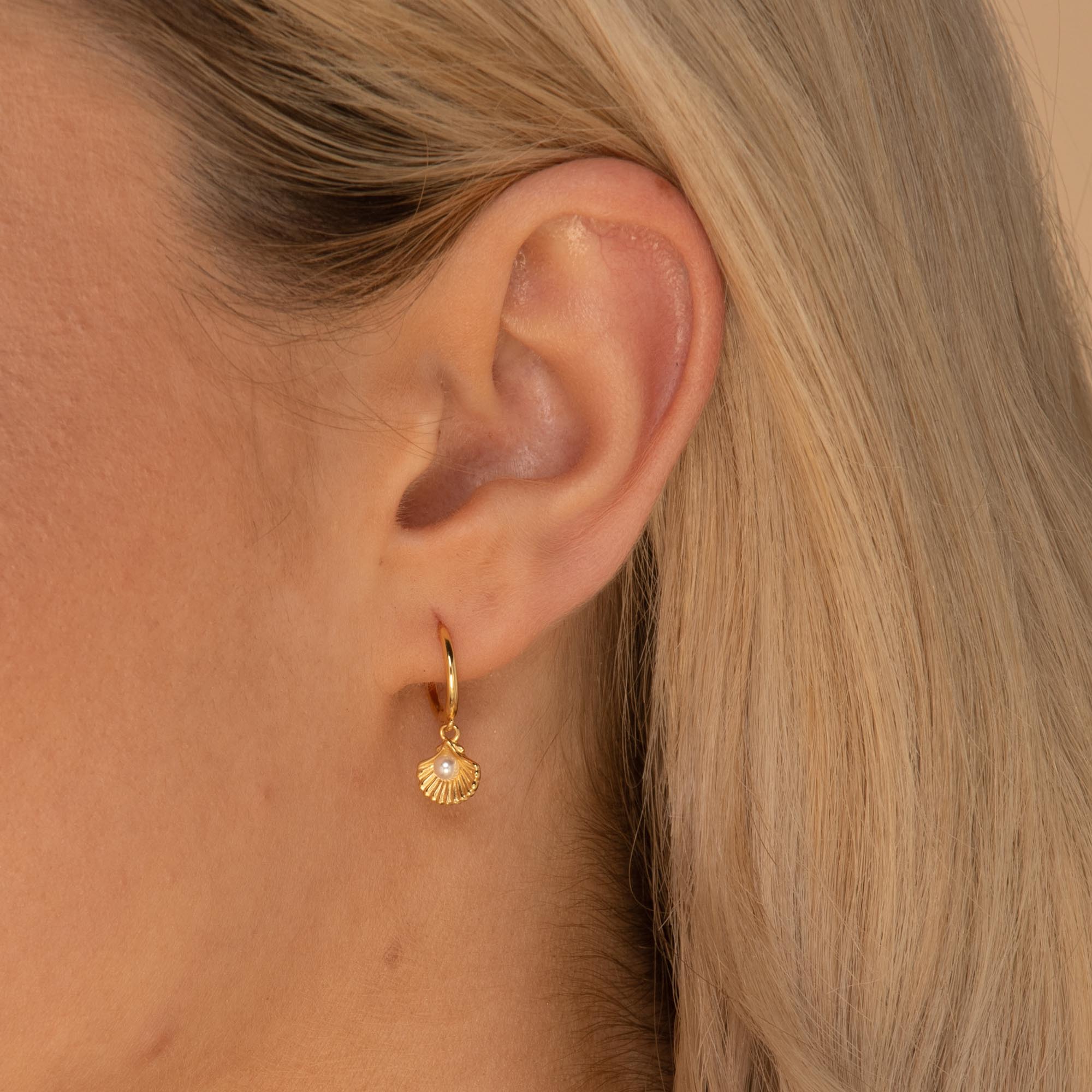 Pearl Shell Huggie Earrings - Camile & Stone