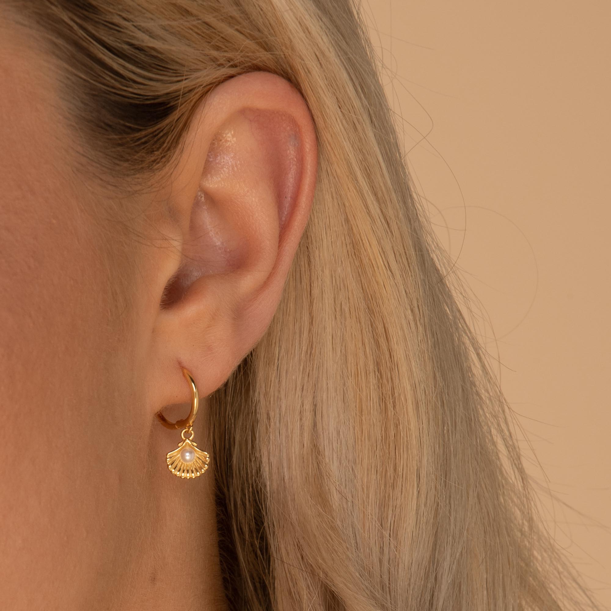 Pearl Shell Huggie Earrings - Camile & Stone