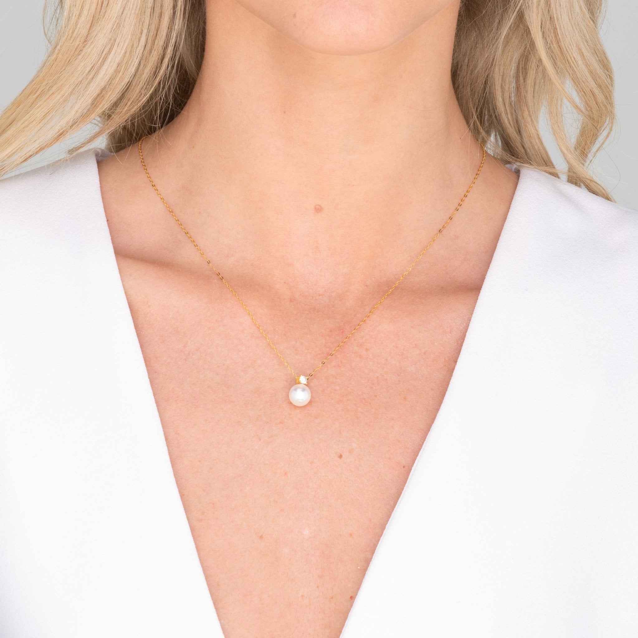 Pearl Solitaire Moissanite Necklace - Camile & Stone