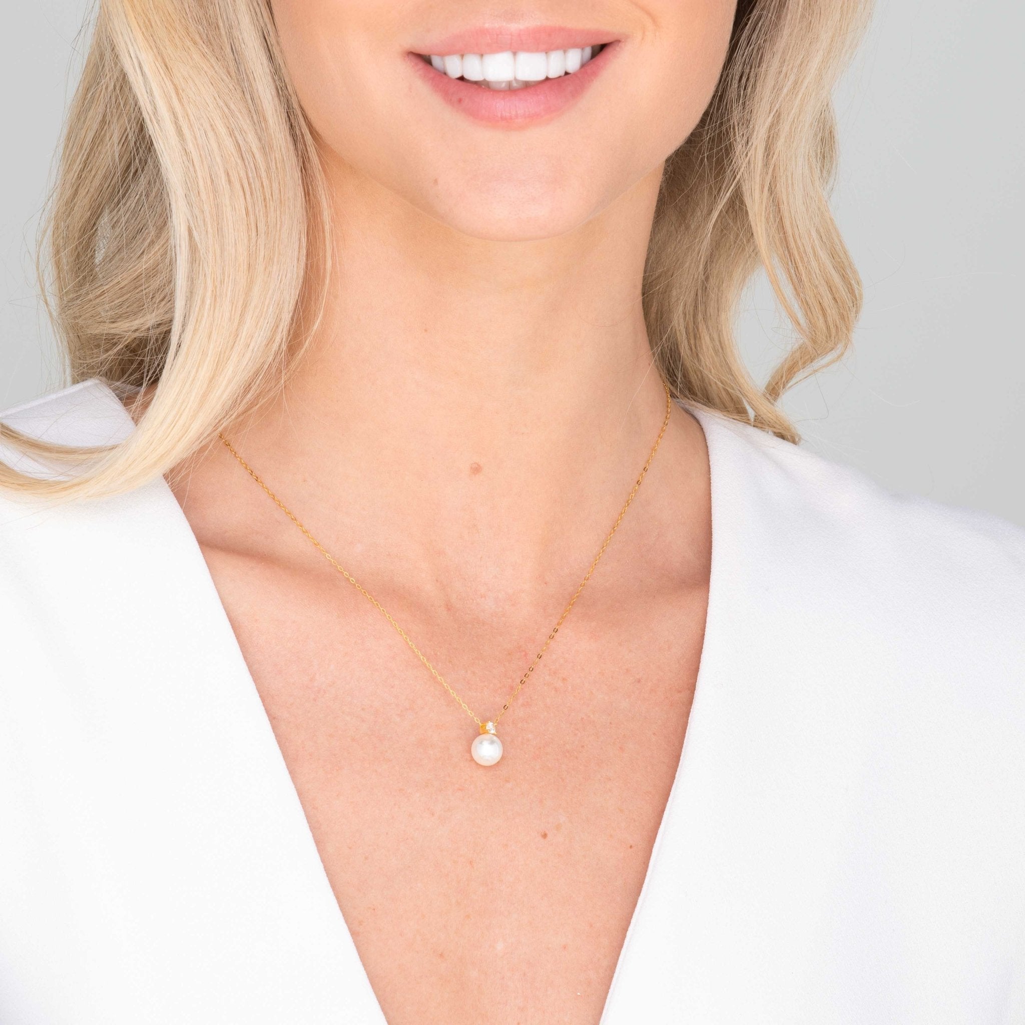 Pearl Solitaire Moissanite Necklace - Camile & Stone