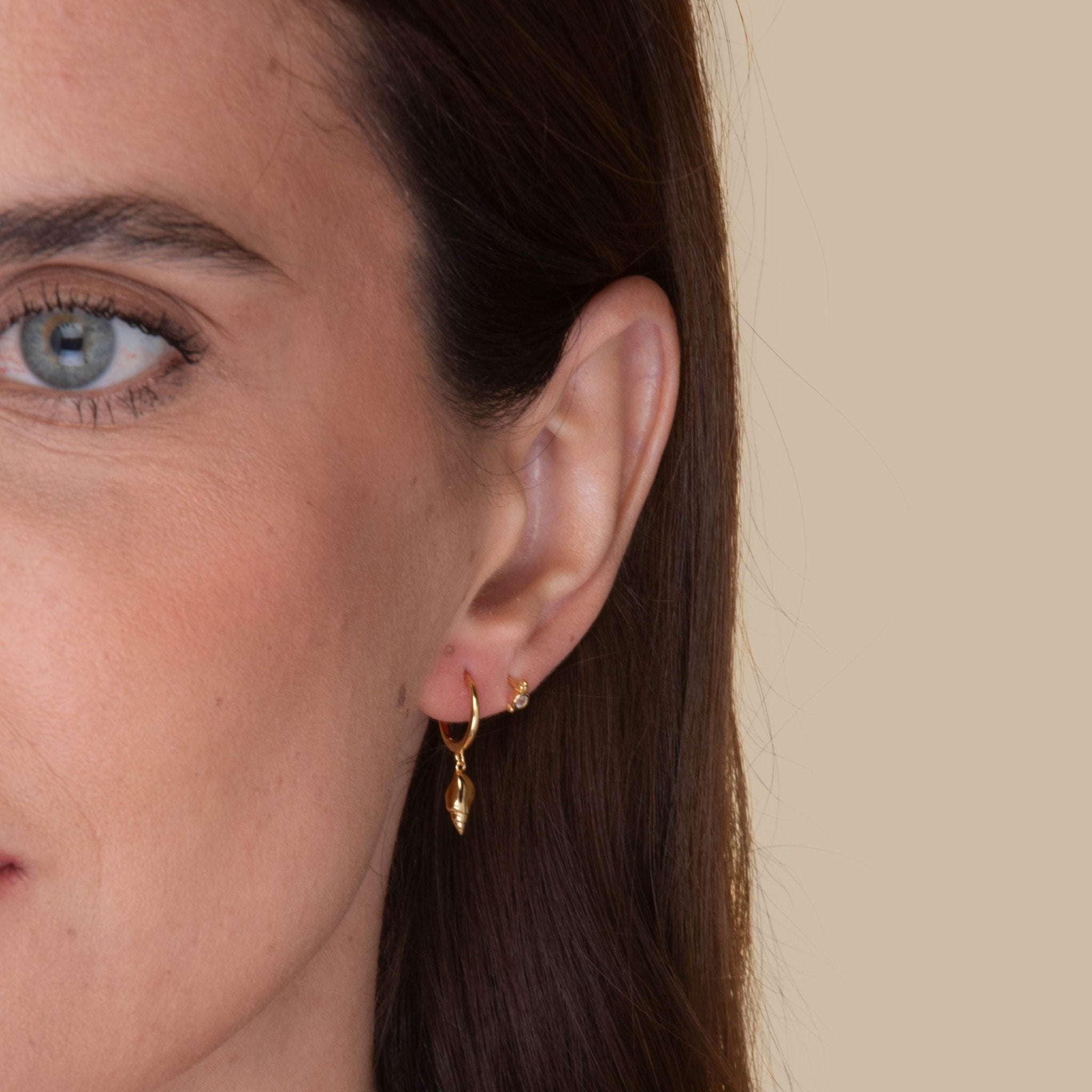 Shell Huggie Hoop Earrings - Camile & Stone