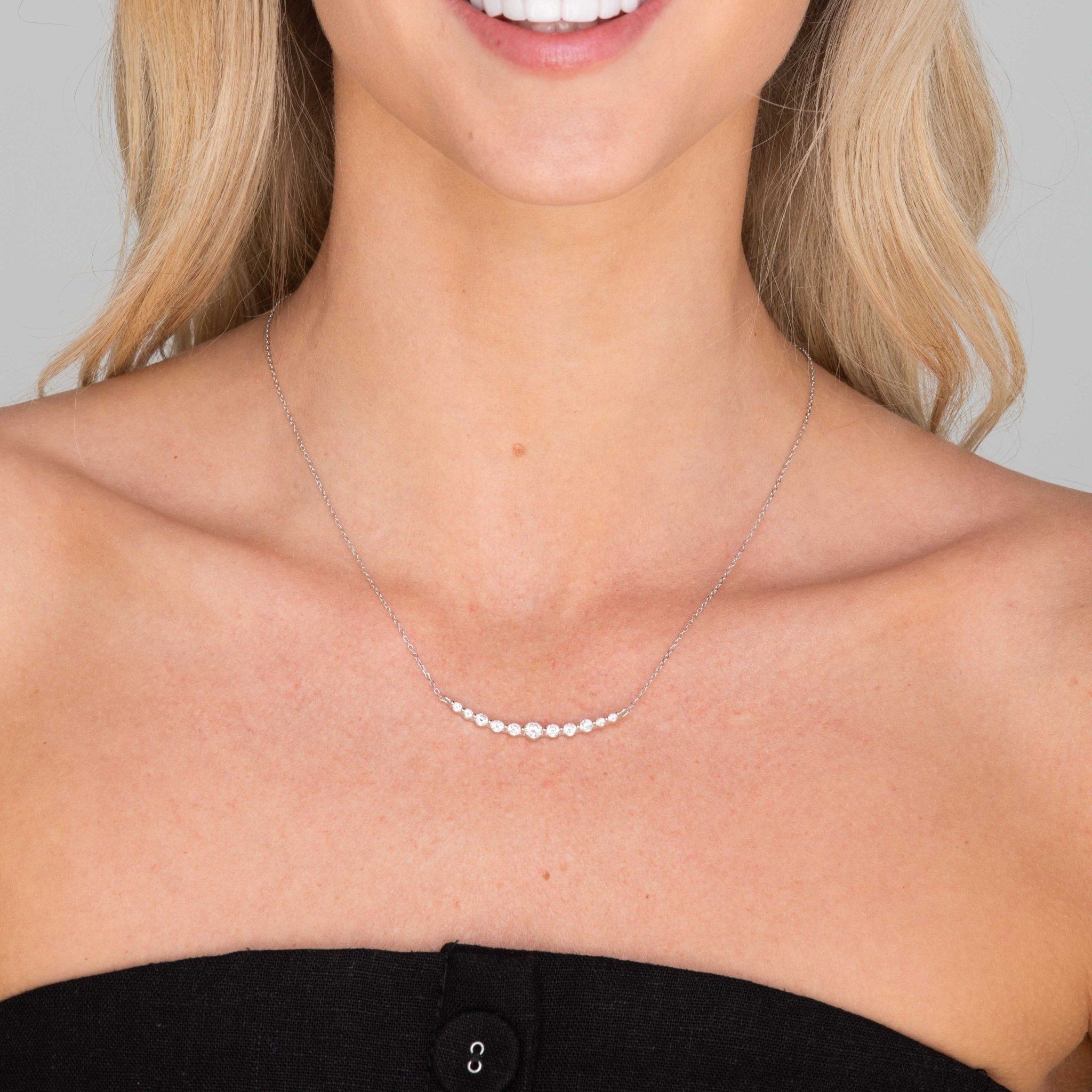 Smile Curved Bar Moissanite Necklace 1.0 Carat - Camile & Stone
