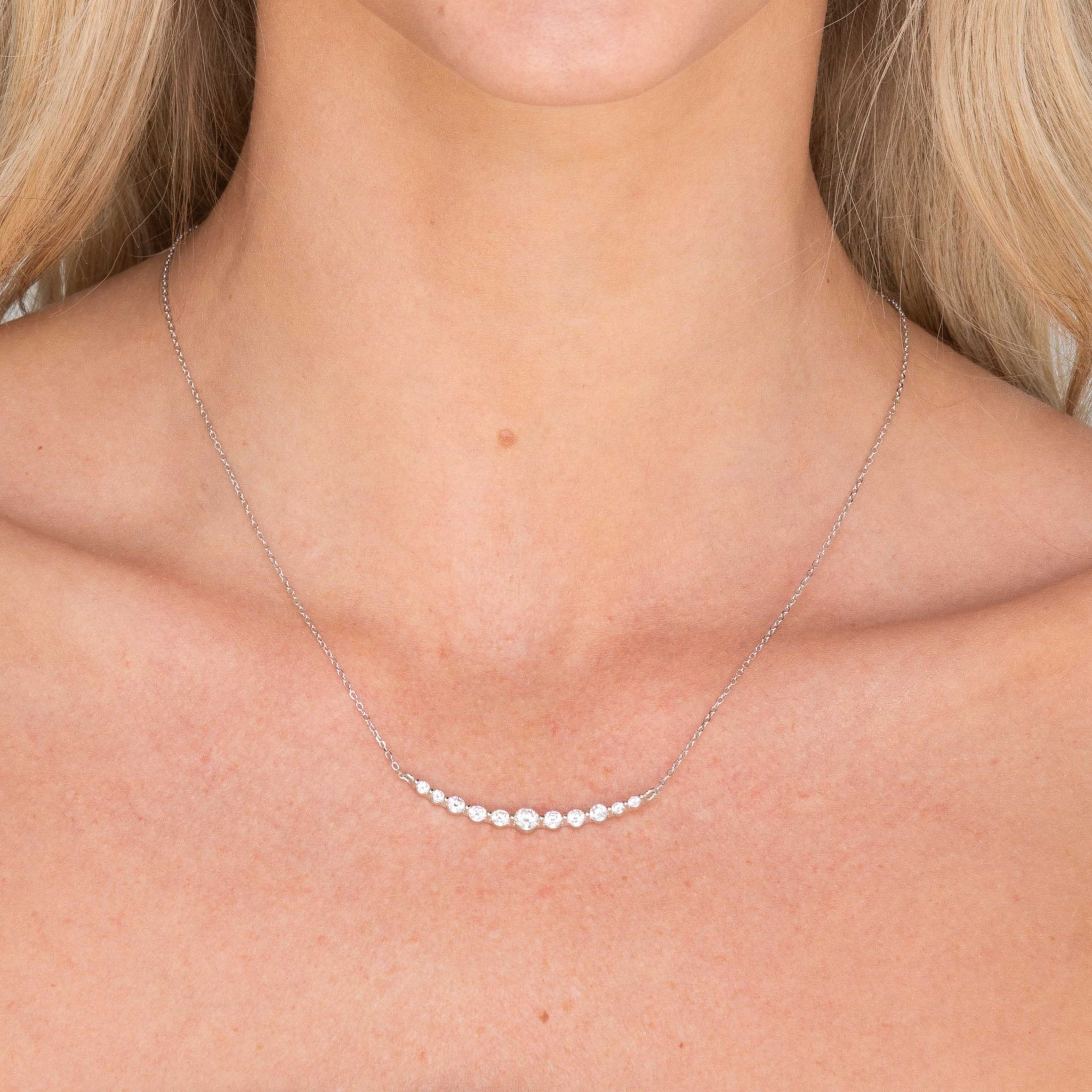 Smile Curved Bar Moissanite Necklace 1.0 Carat - Camile & Stone
