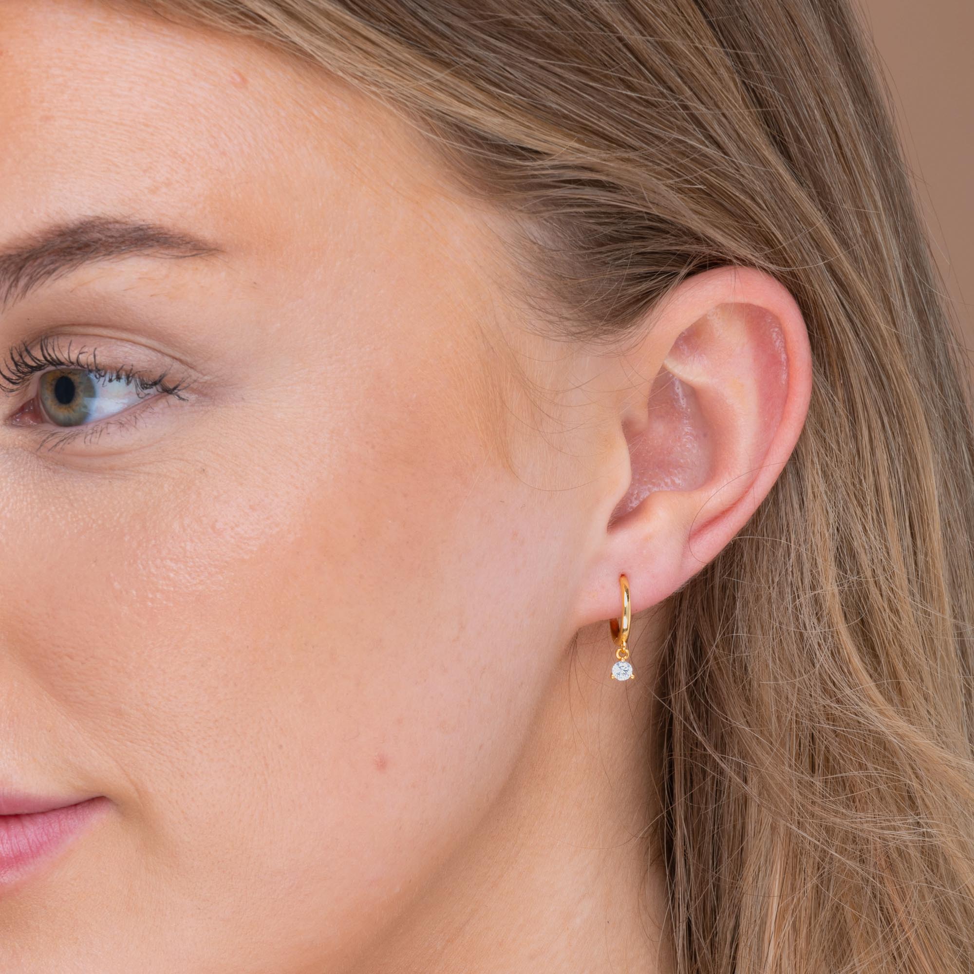 Solitaire Hoop Huggie Earrings - Camile & Stone