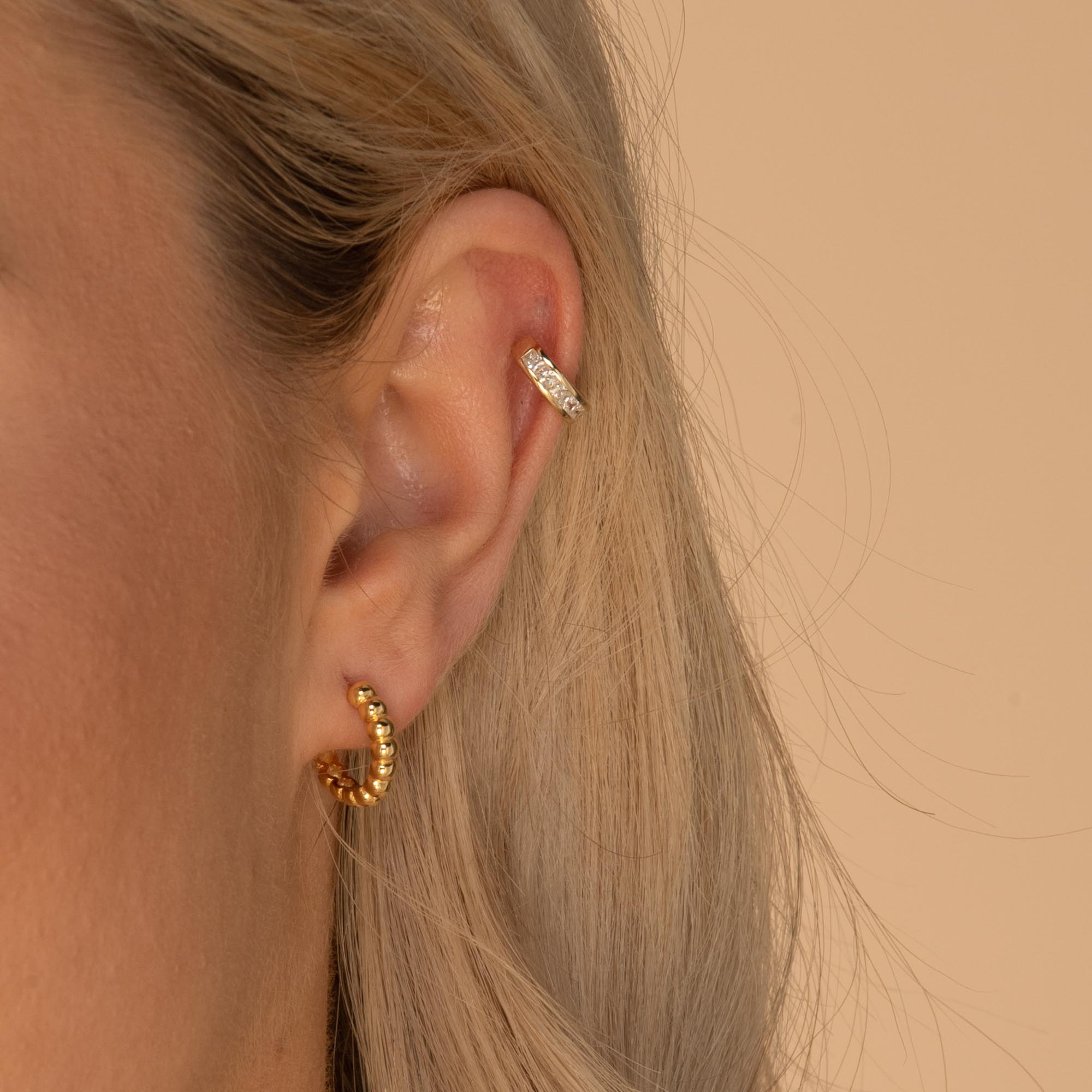 Thick Dot Huggie Earrings - Camile & Stone
