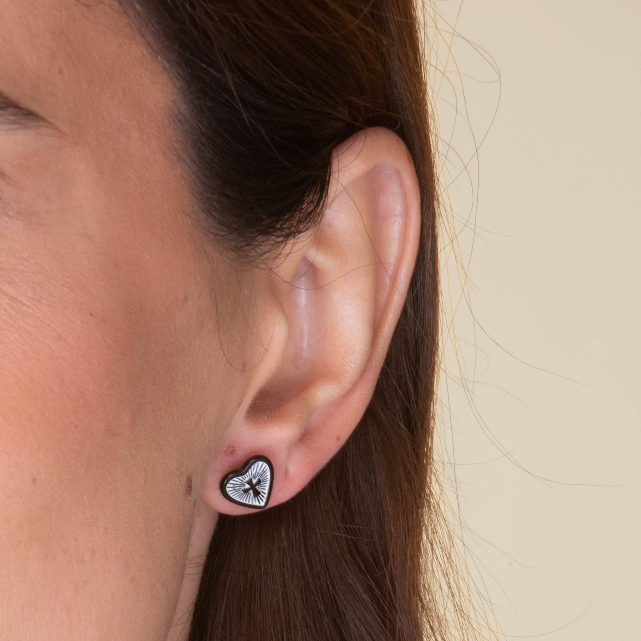 Unisex Gothic Cross Heart Stud Earrings - Camile & Stone