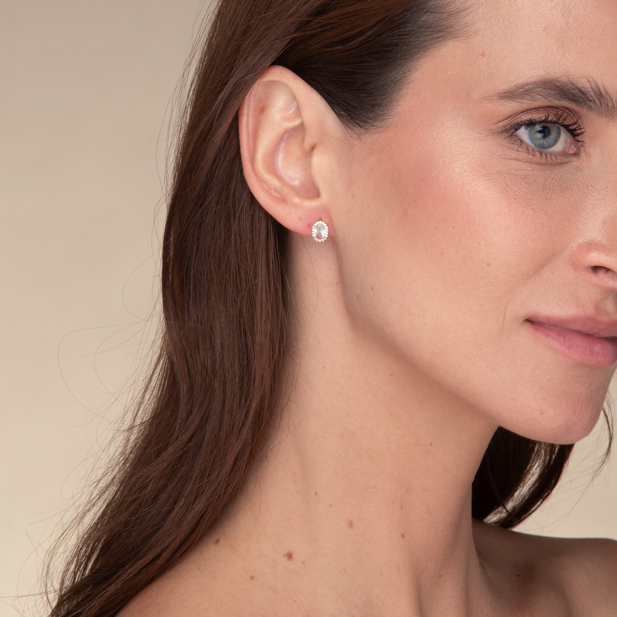 Vintage Sunflower Sapphire Stud Earrings - Camile & Stone