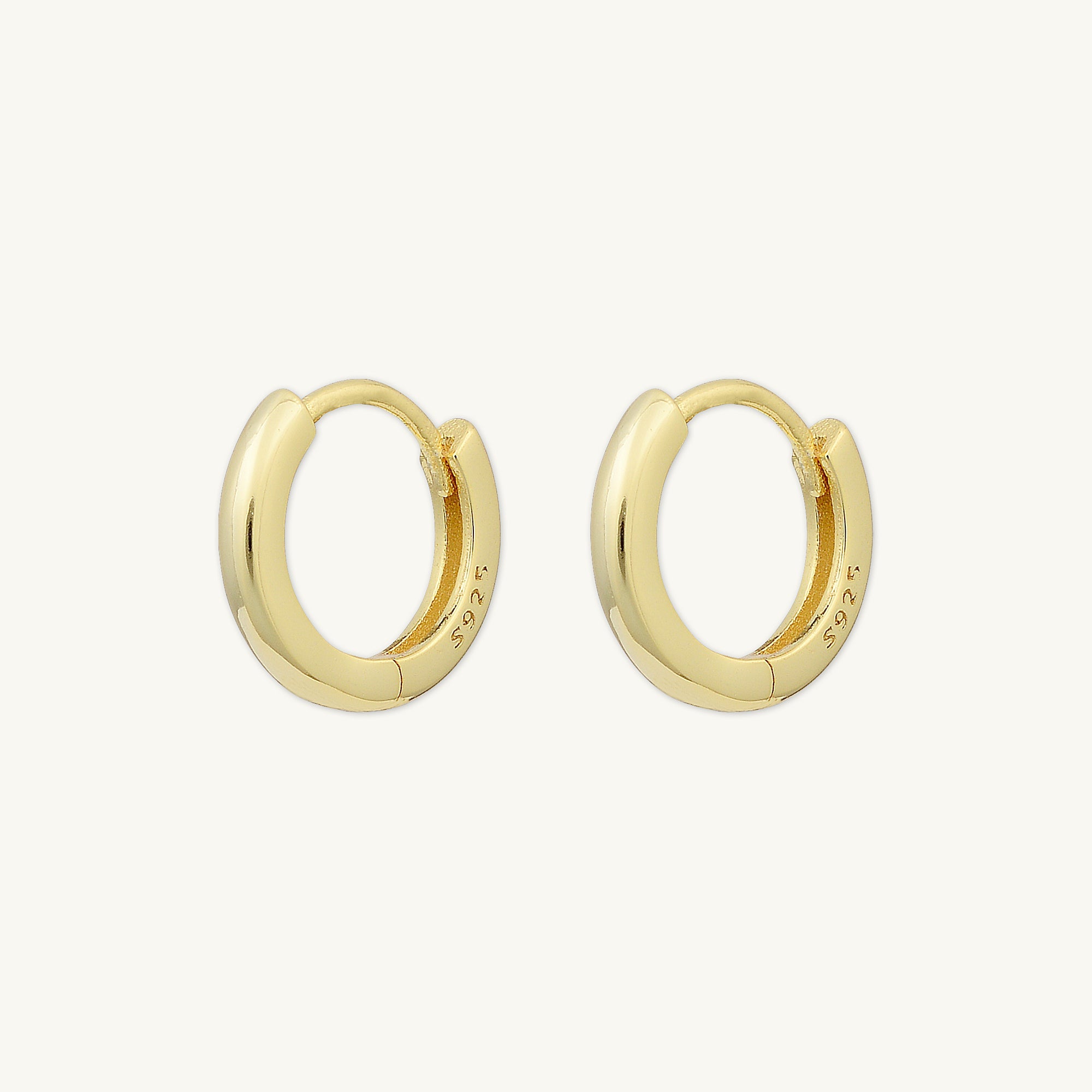 Classic Huggie Hoop Earrings - Camile & Stone