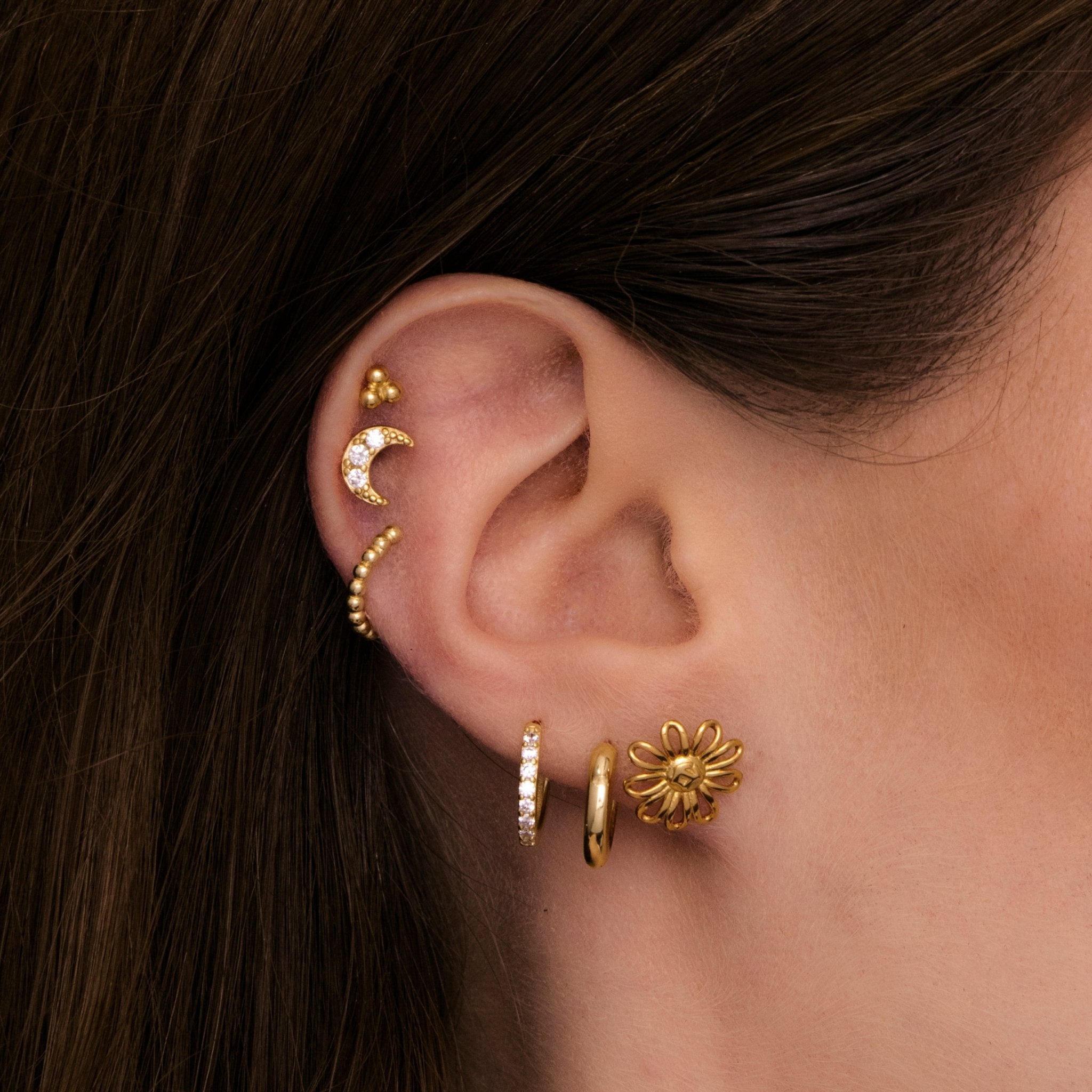 Daisy Flower Stud Earrings - Camile & Stone