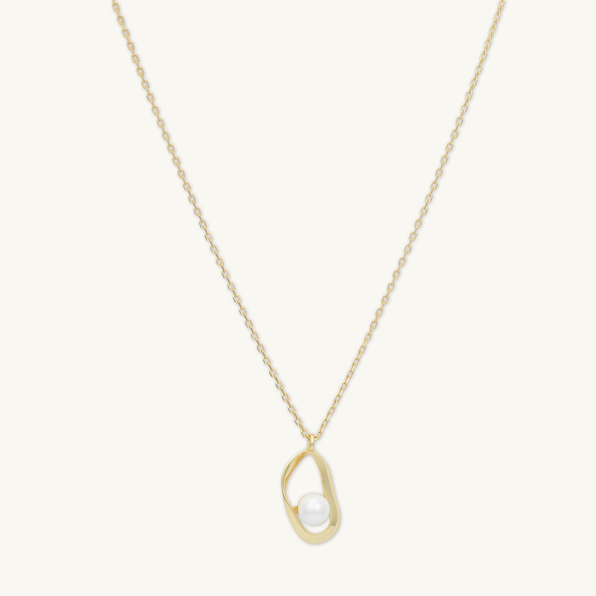Floating Circular Pearl Necklace - Camile & Stone