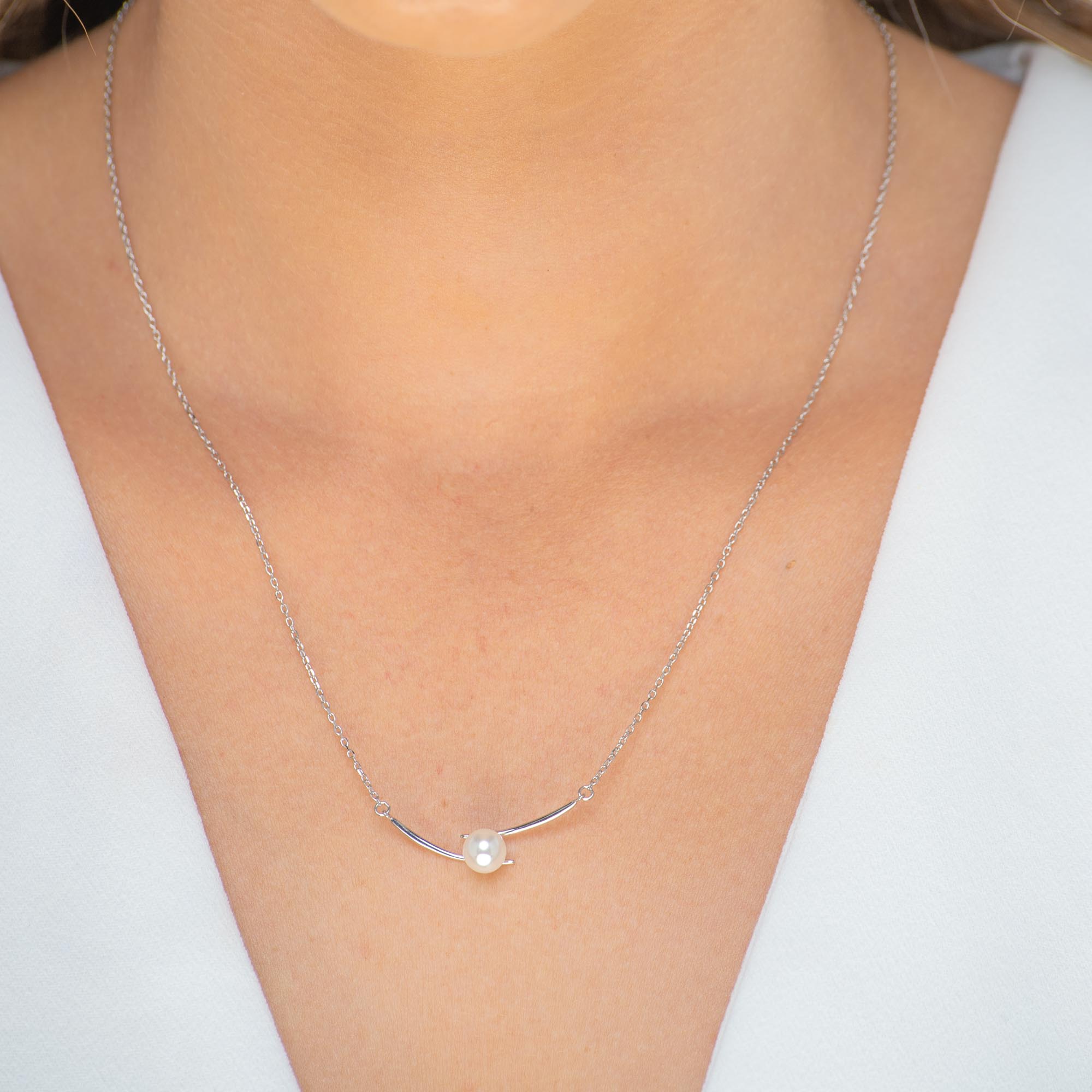 Linear Pearl Chain Necklace - Camile & Stone