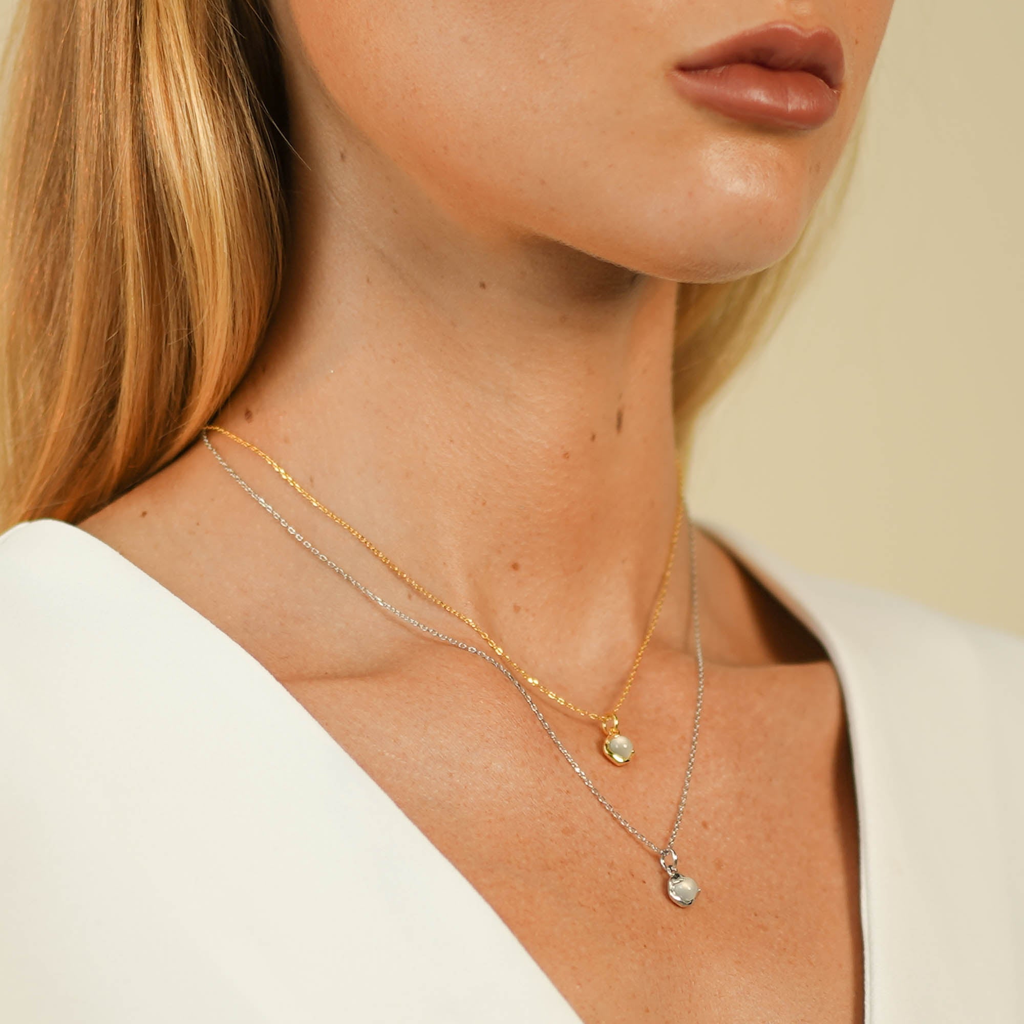 Moonstone Pendant Necklace - Camile & Stone